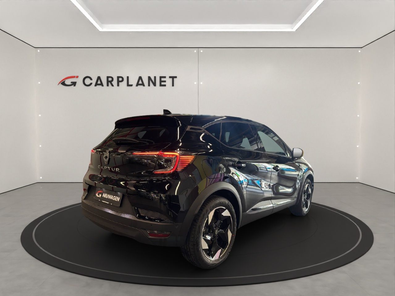 RENAULT Captur 1.6 E-Tech techno-showroom-element-2