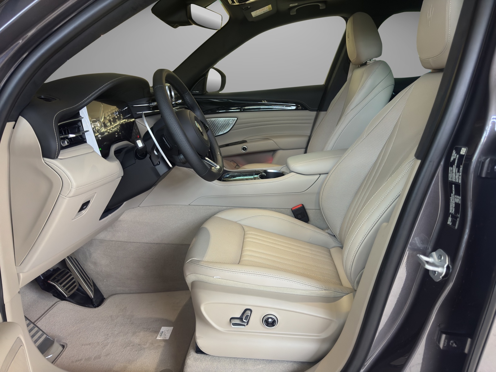 MASERATI Grecale 2.0 MHEV Modena Hybrid Automatica-image-17