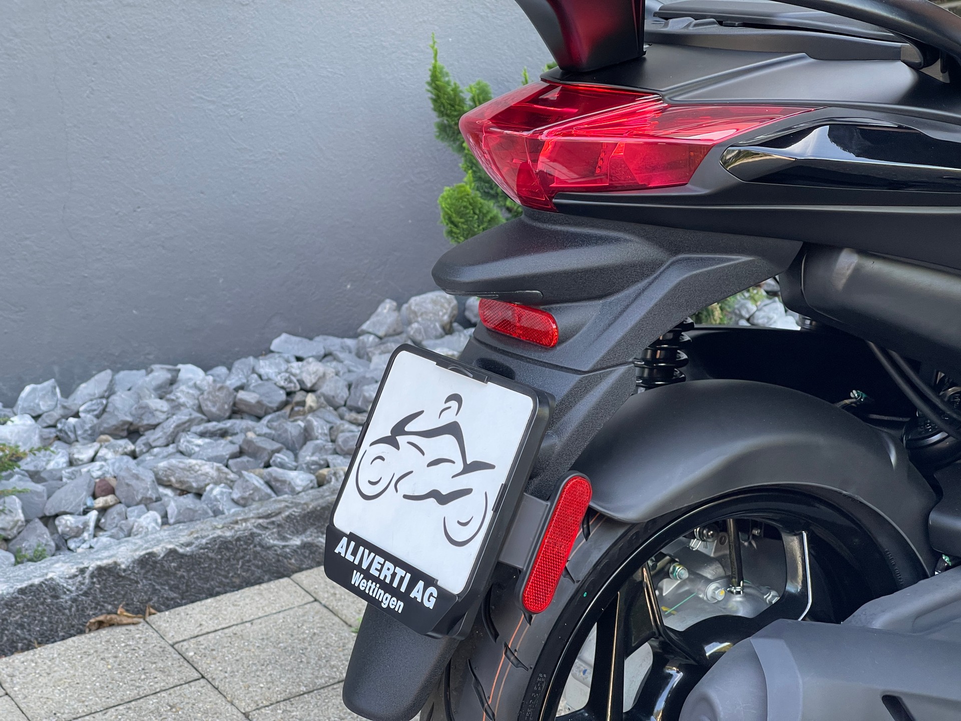 PIAGGIO Liberty 125 Sport-image-13