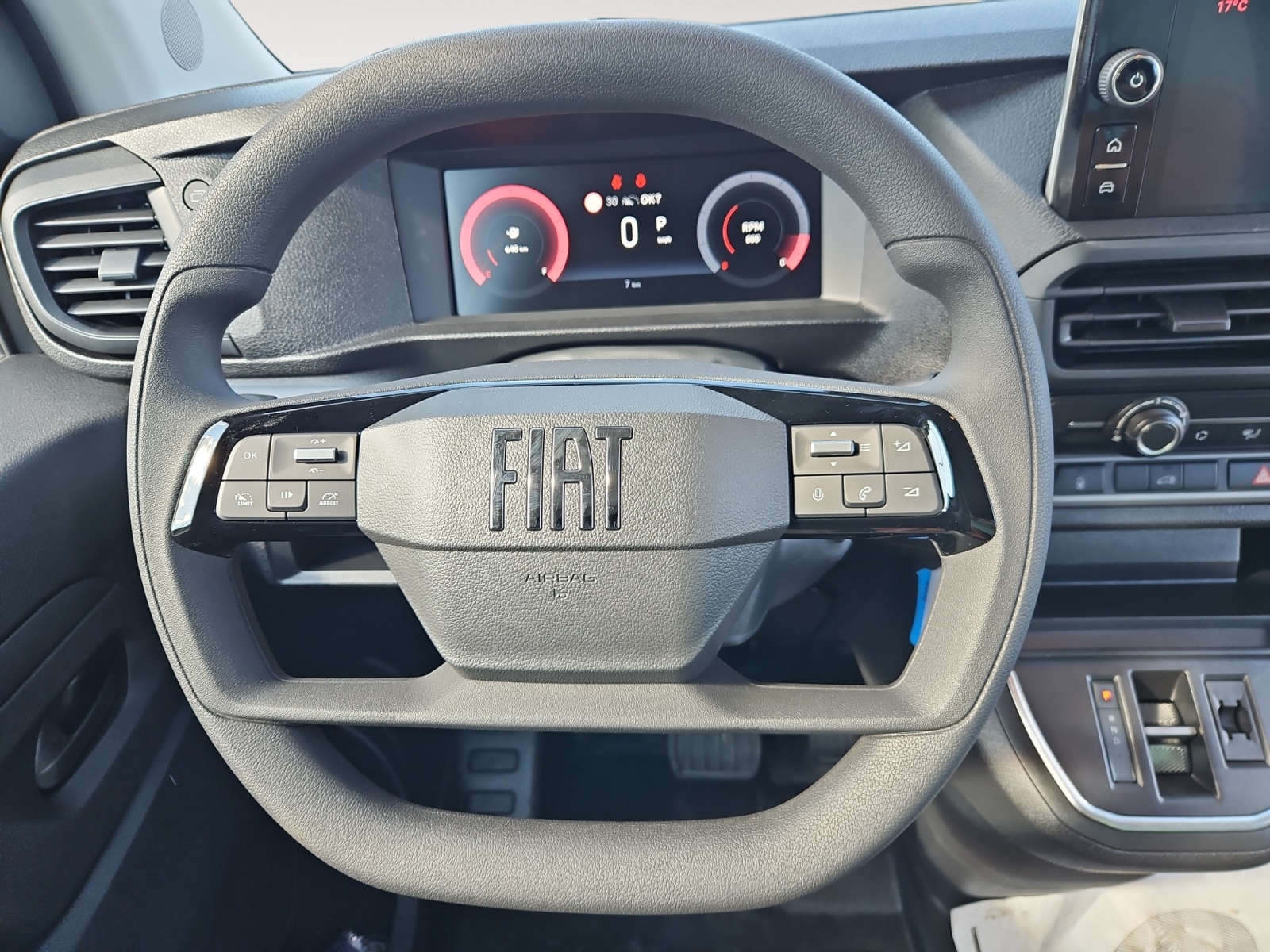 FIAT E-Scudo 75kWh L2-image-9