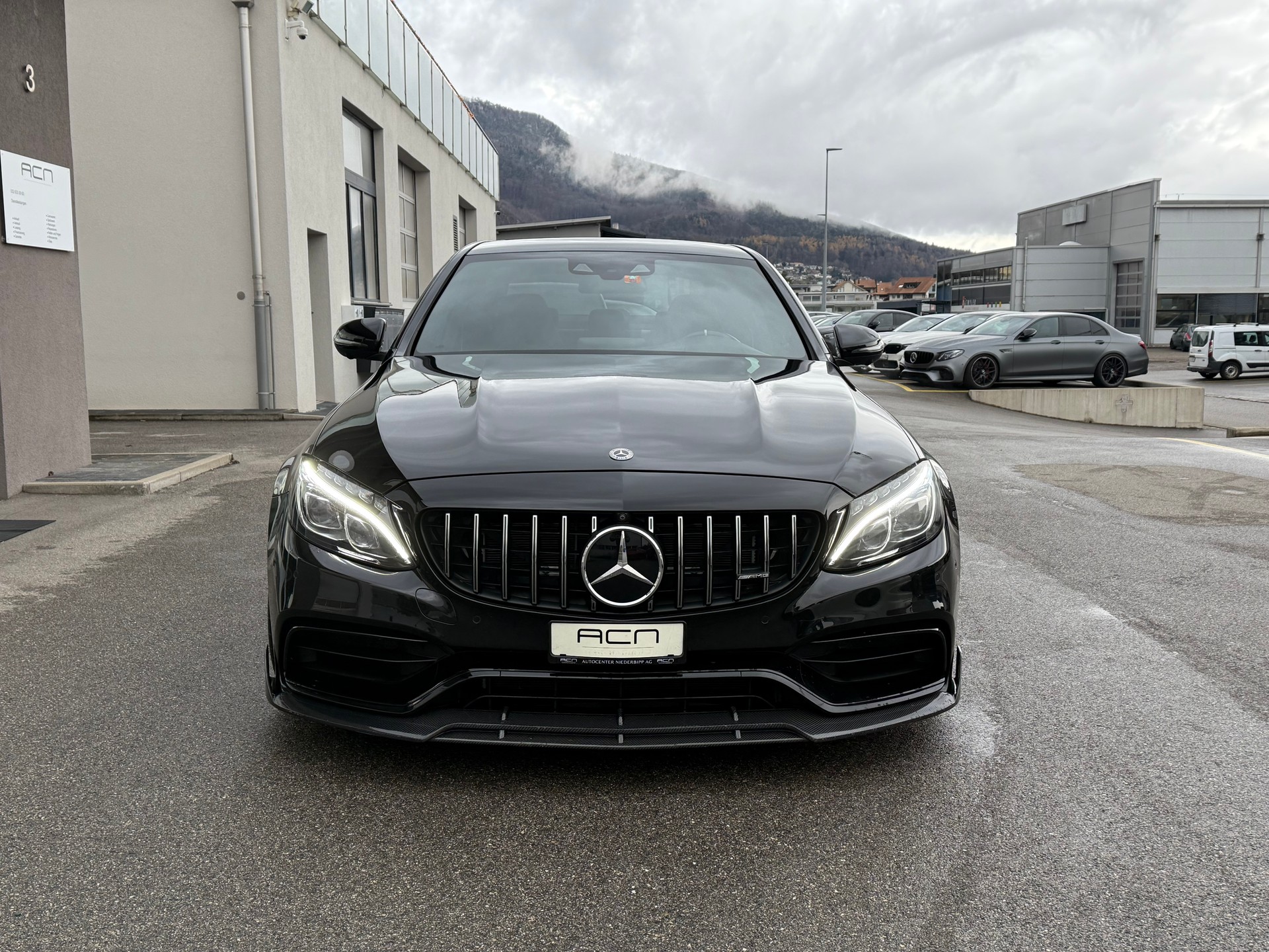 MERCEDES-BENZ C 63 S AMG Speedshift-showroom-element-1