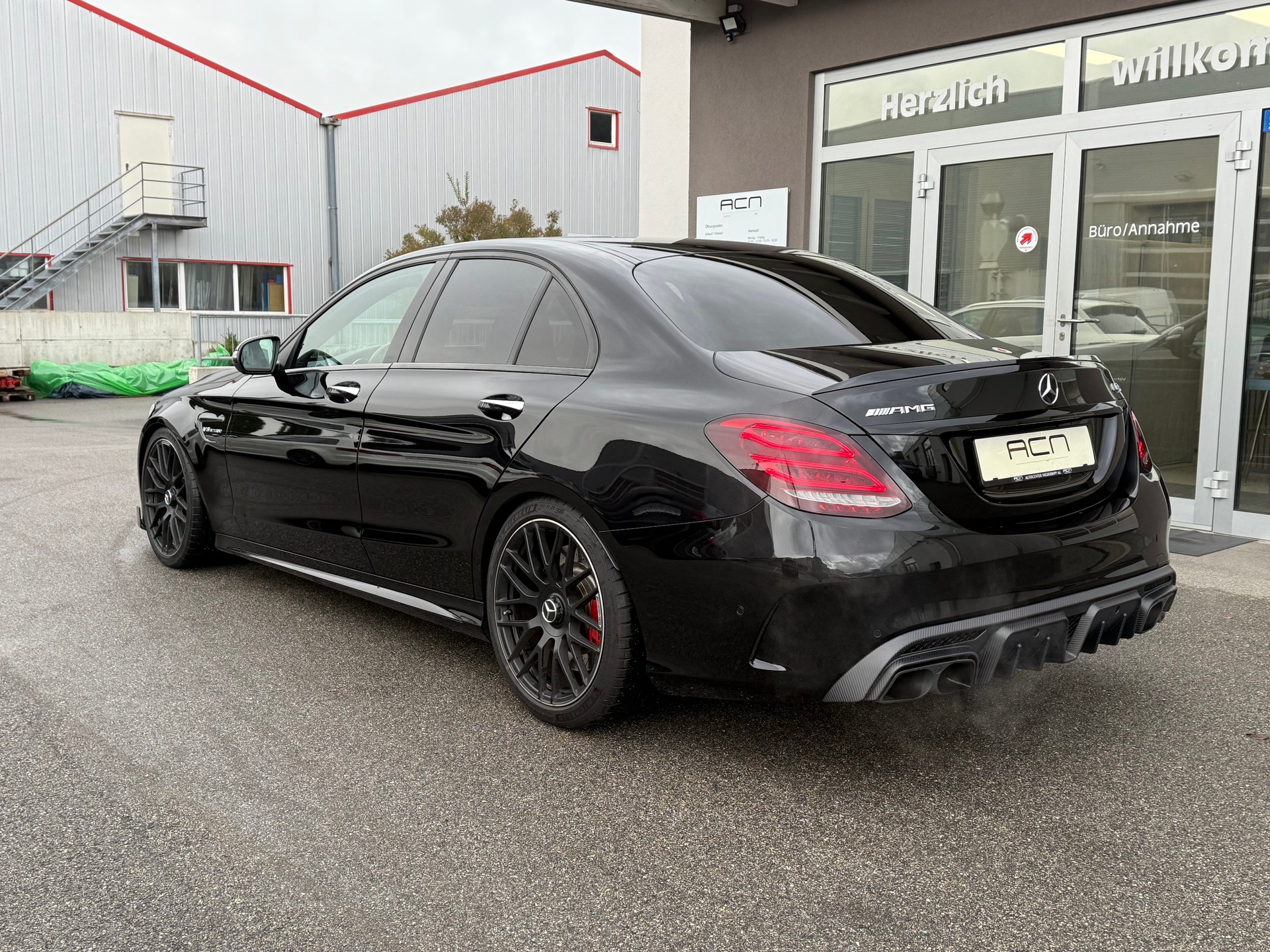 MERCEDES-BENZ C 63 S AMG Speedshift-image-4