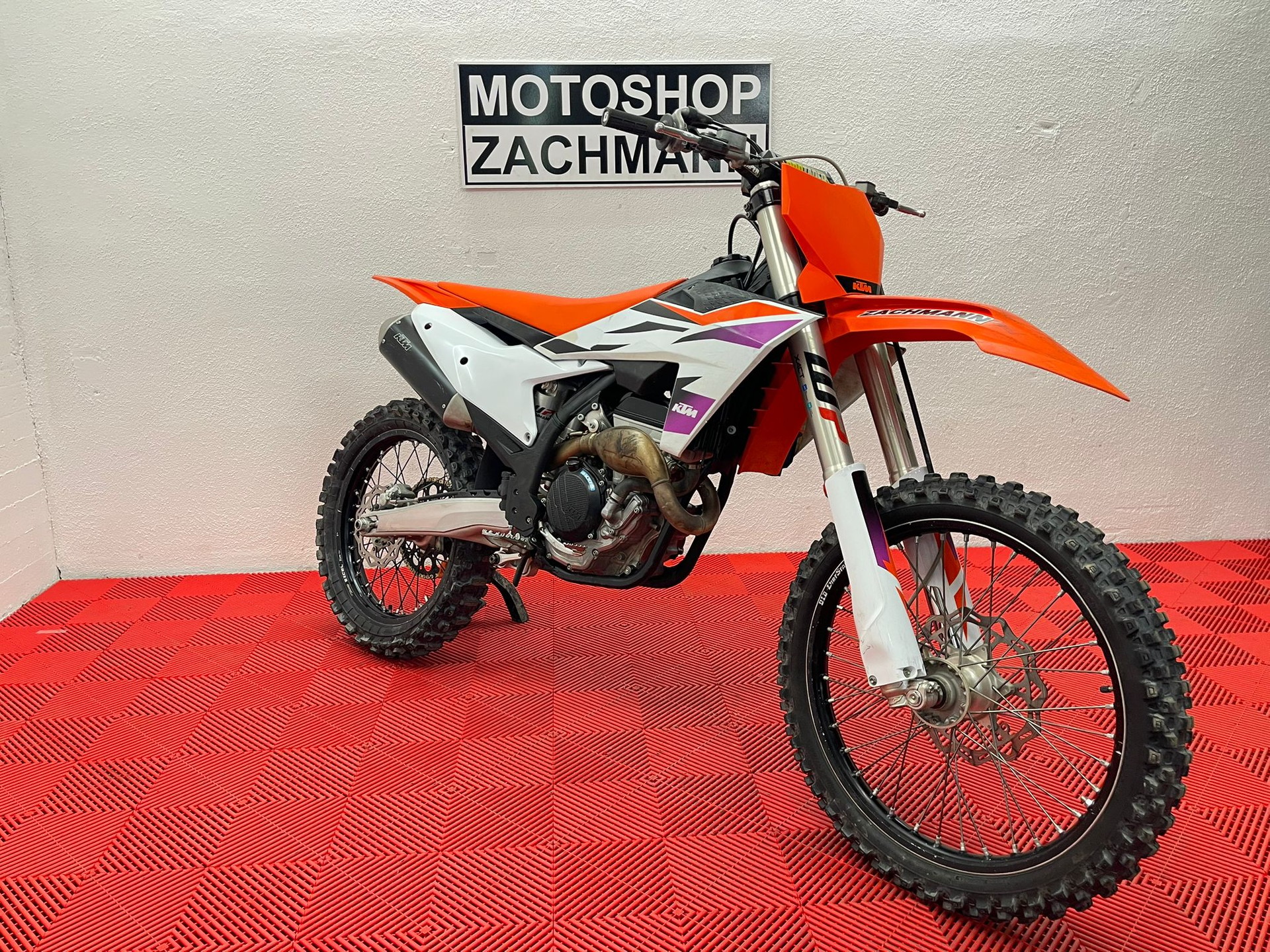 KTM 250 SX-F 2024-image-1