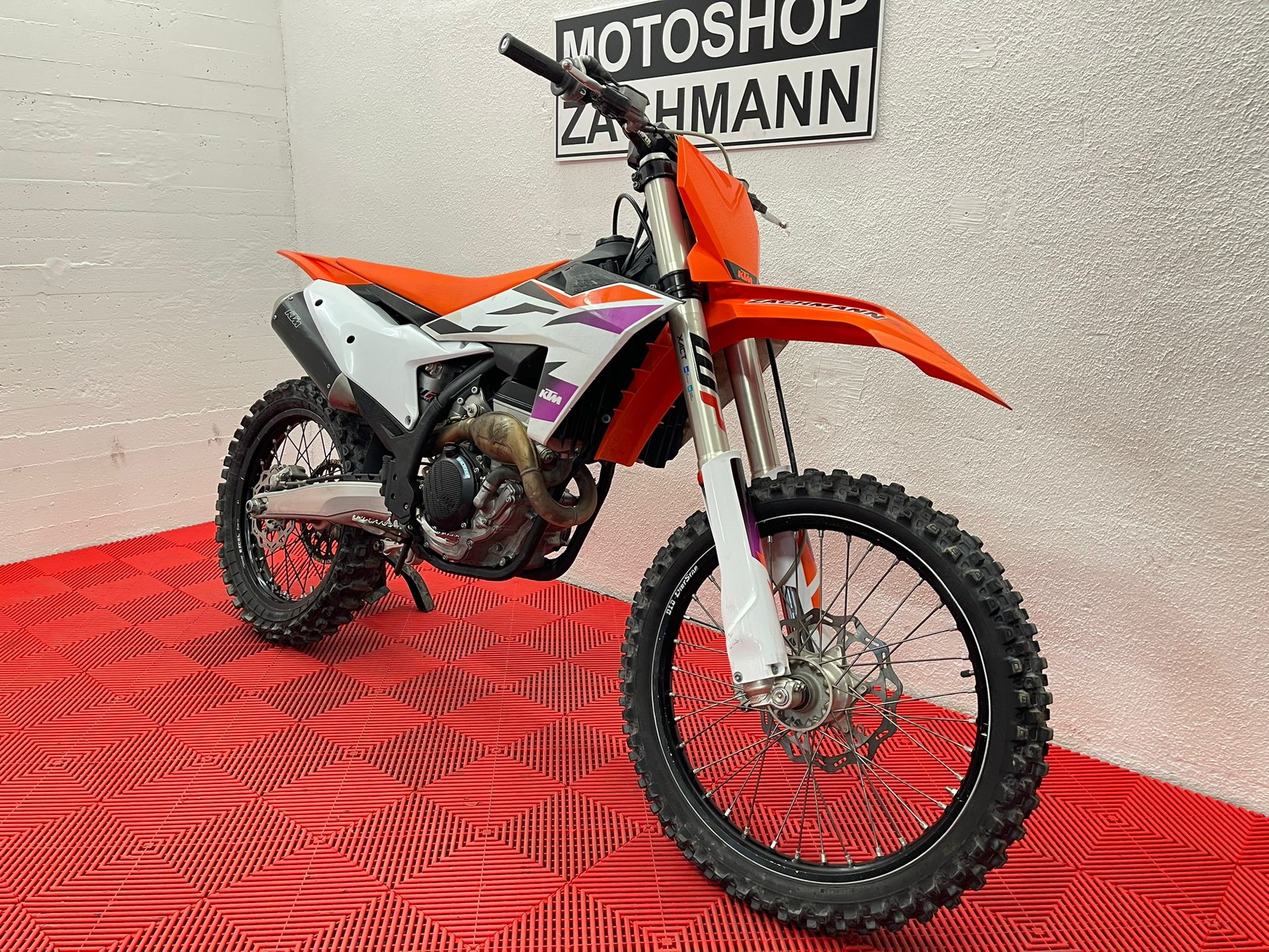 KTM 250 SX-F 2024-image-4