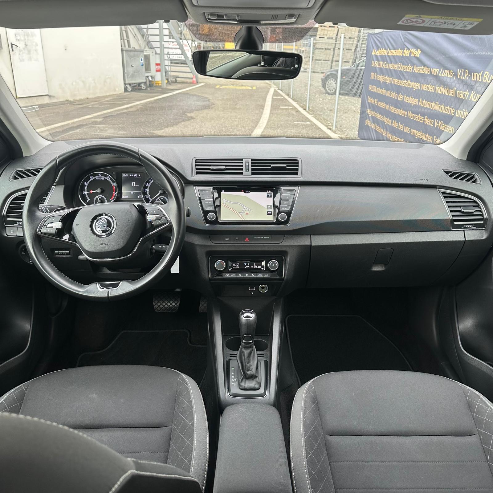 SKODA Fabia 1.0 TSI Ambition DSG-image-20