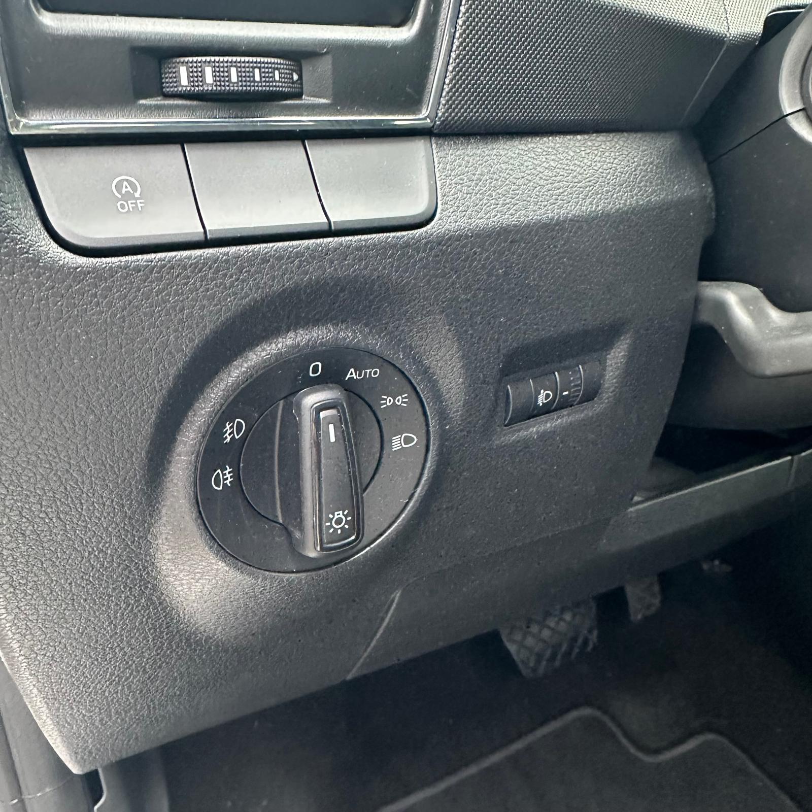 SKODA Fabia 1.0 TSI Ambition DSG-image-29