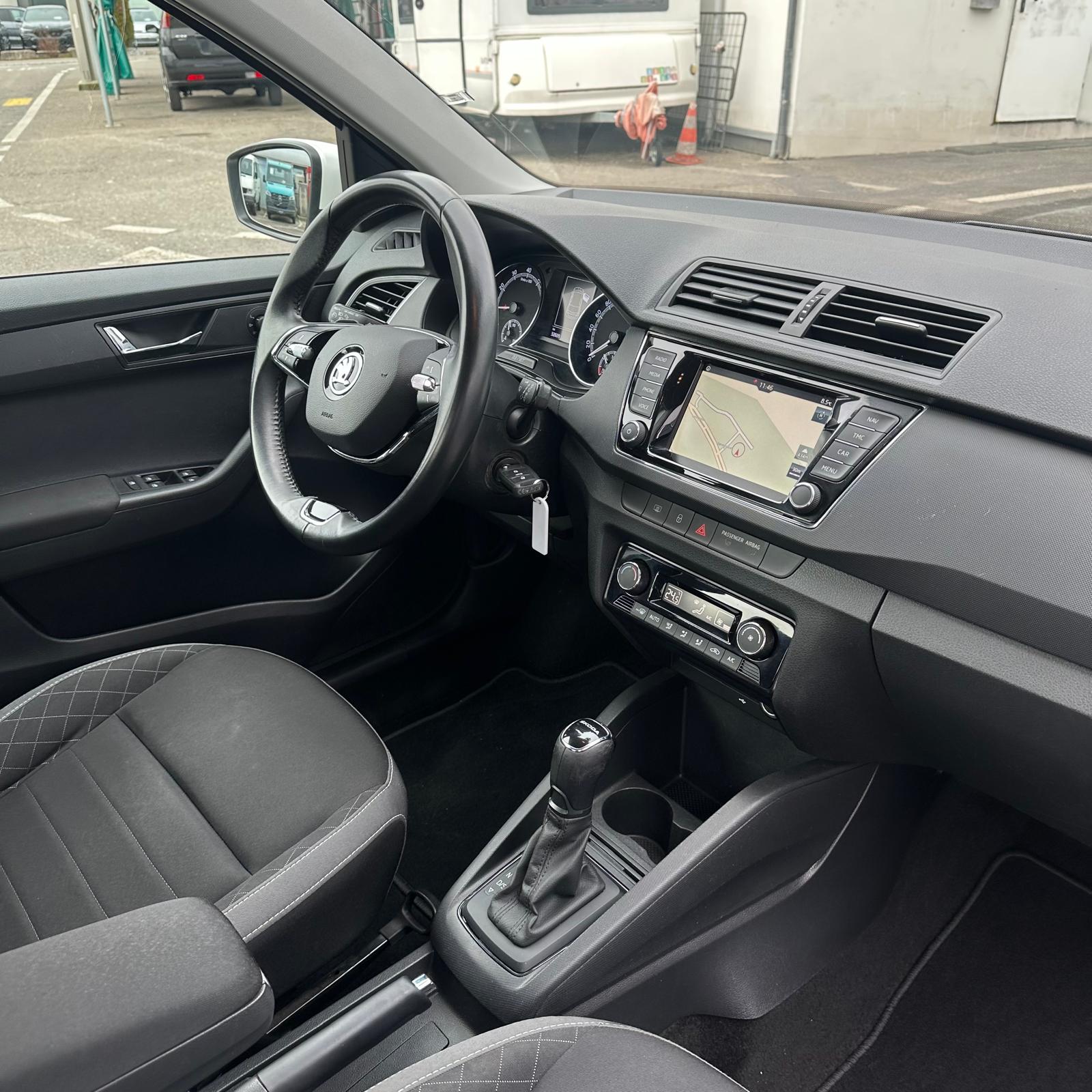 SKODA Fabia 1.0 TSI Ambition DSG-image-18