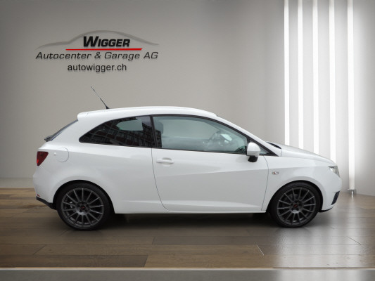 SEAT Ibiza SC 1.6 Sport-image-2
