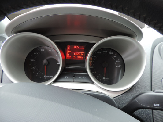 SEAT Ibiza SC 1.6 Sport-image-3