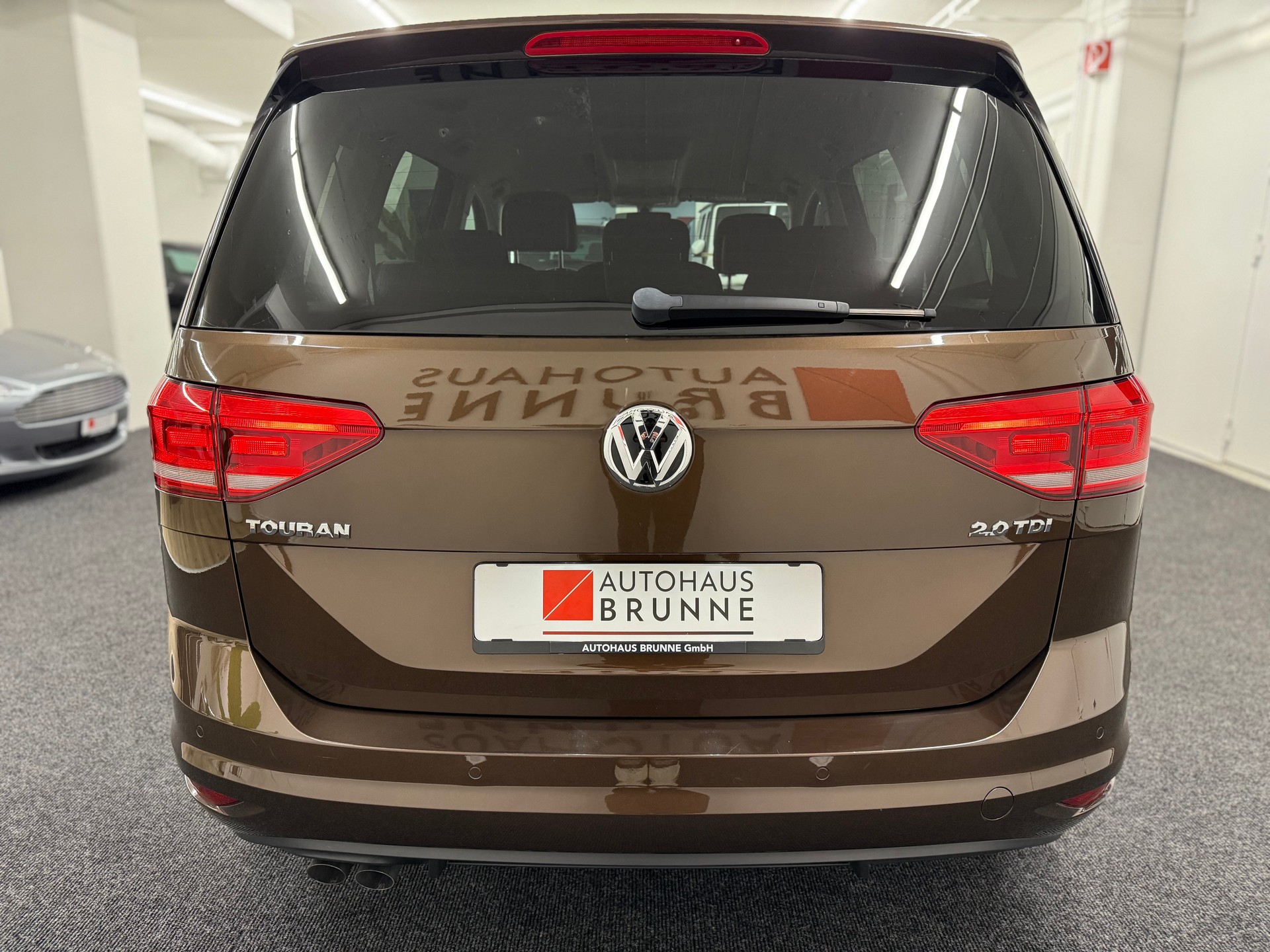 VW Touran 2.0 TDI Highline DSG 7-Plätzer-image-5
