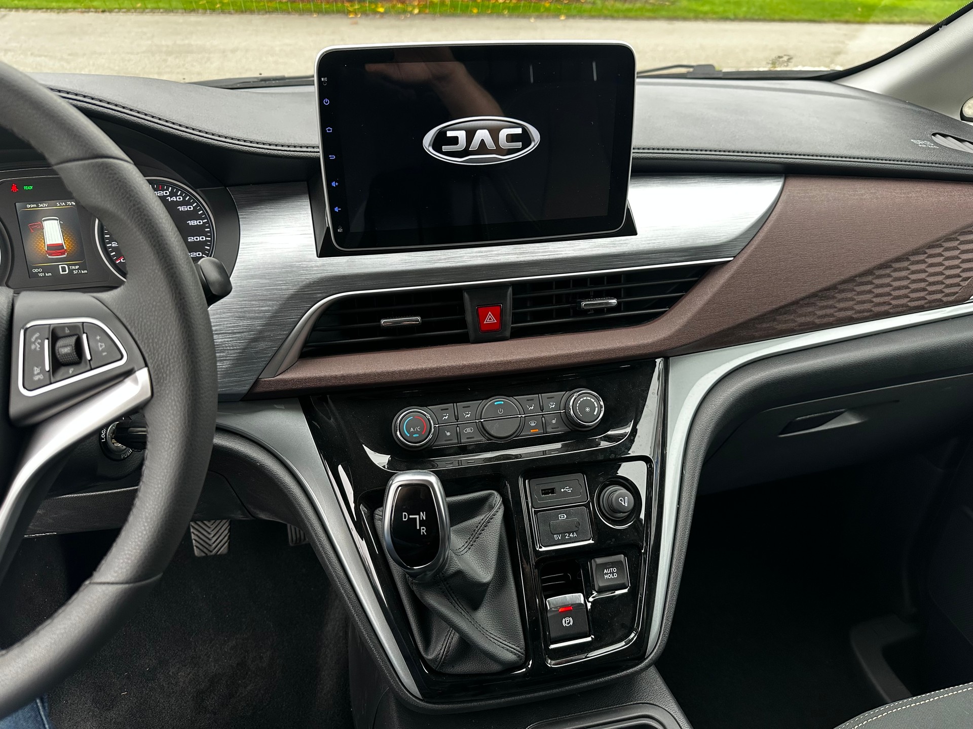 JAC M3ev-image-17