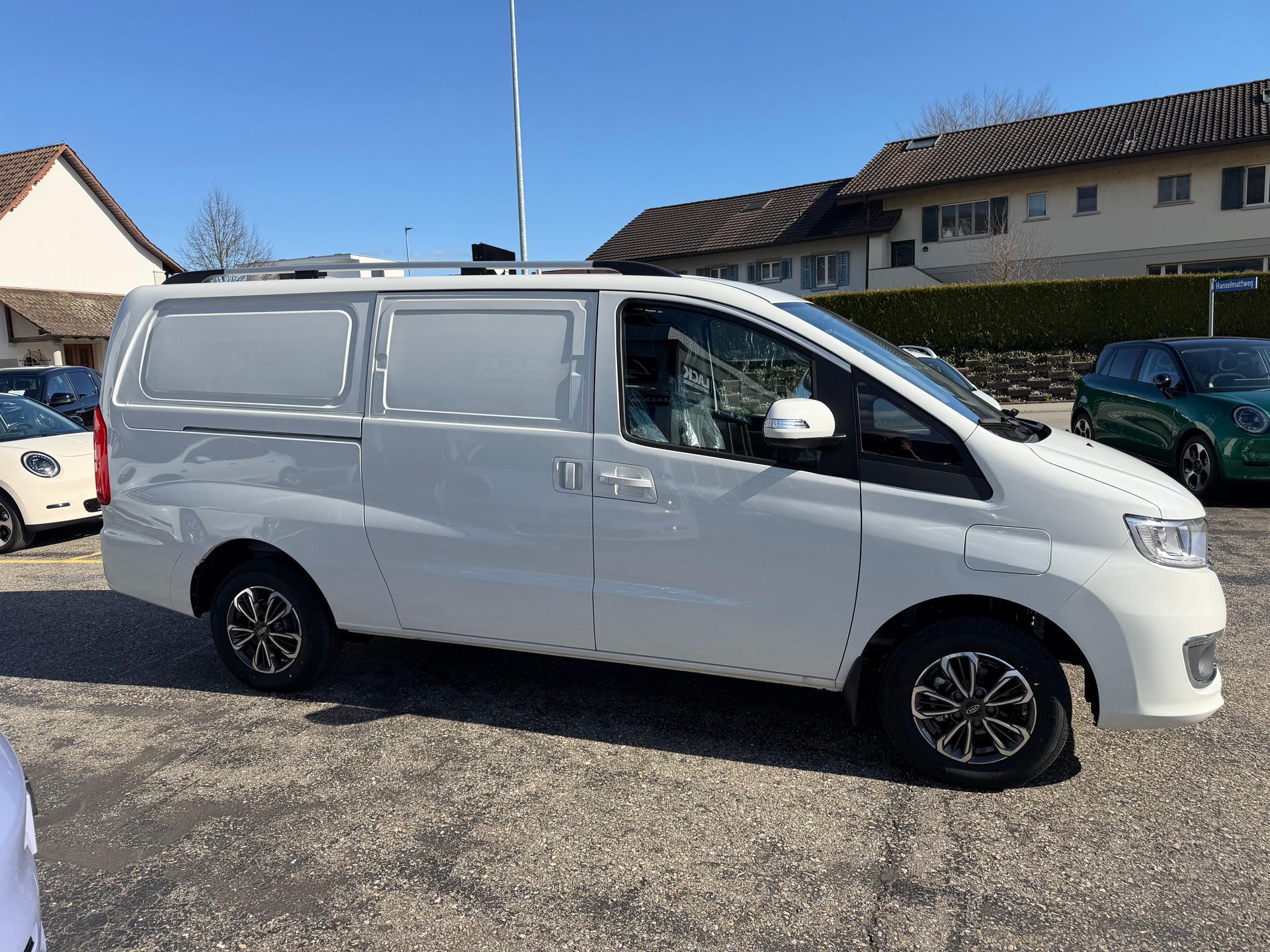 JAC M3ev-image-4