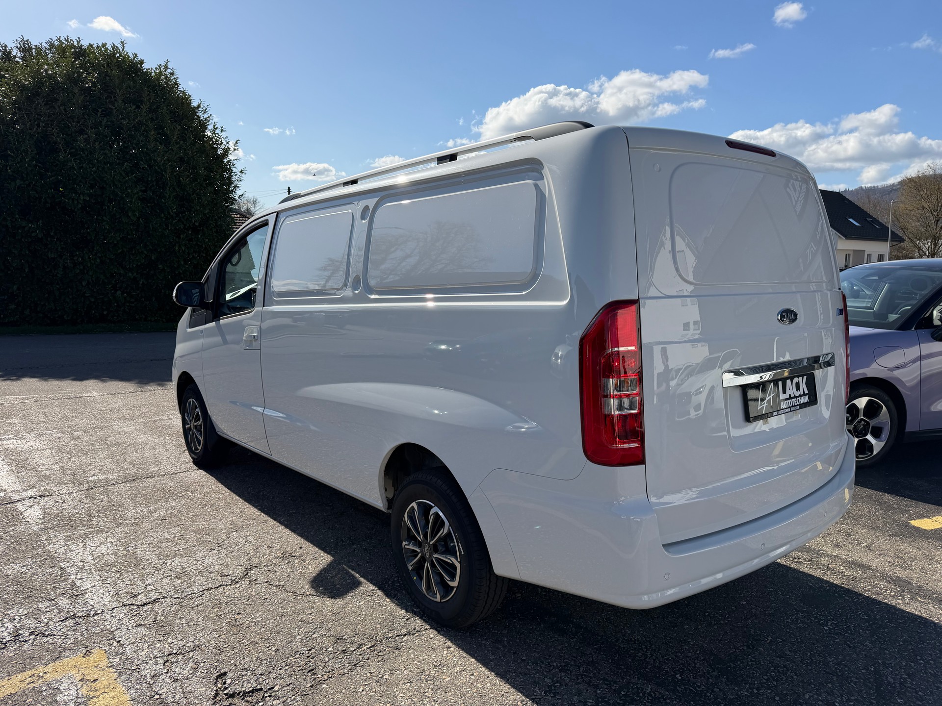 JAC M3ev-image-8