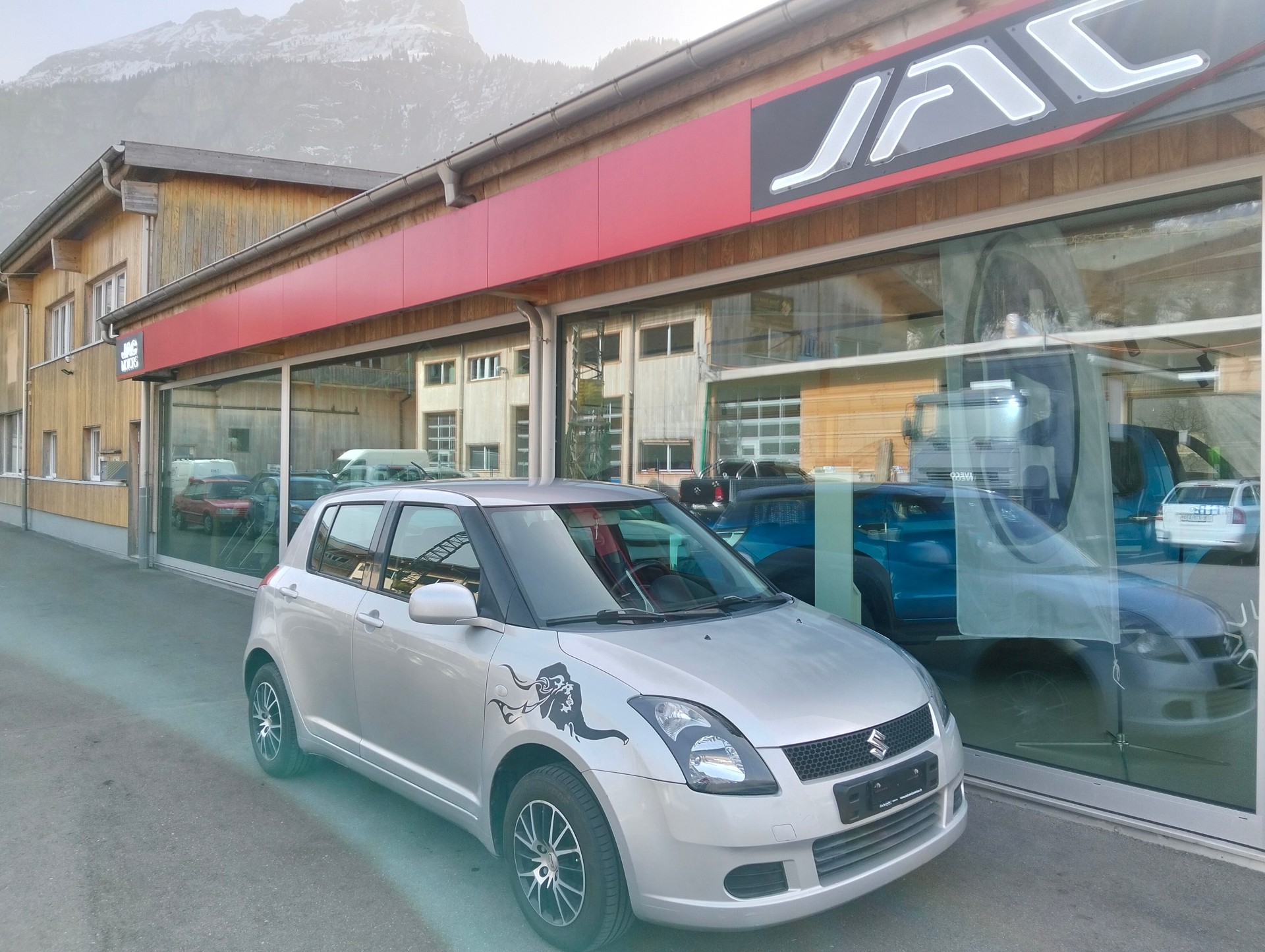 SUZUKI Swift 1.3i 16V GL 4x4-image-1