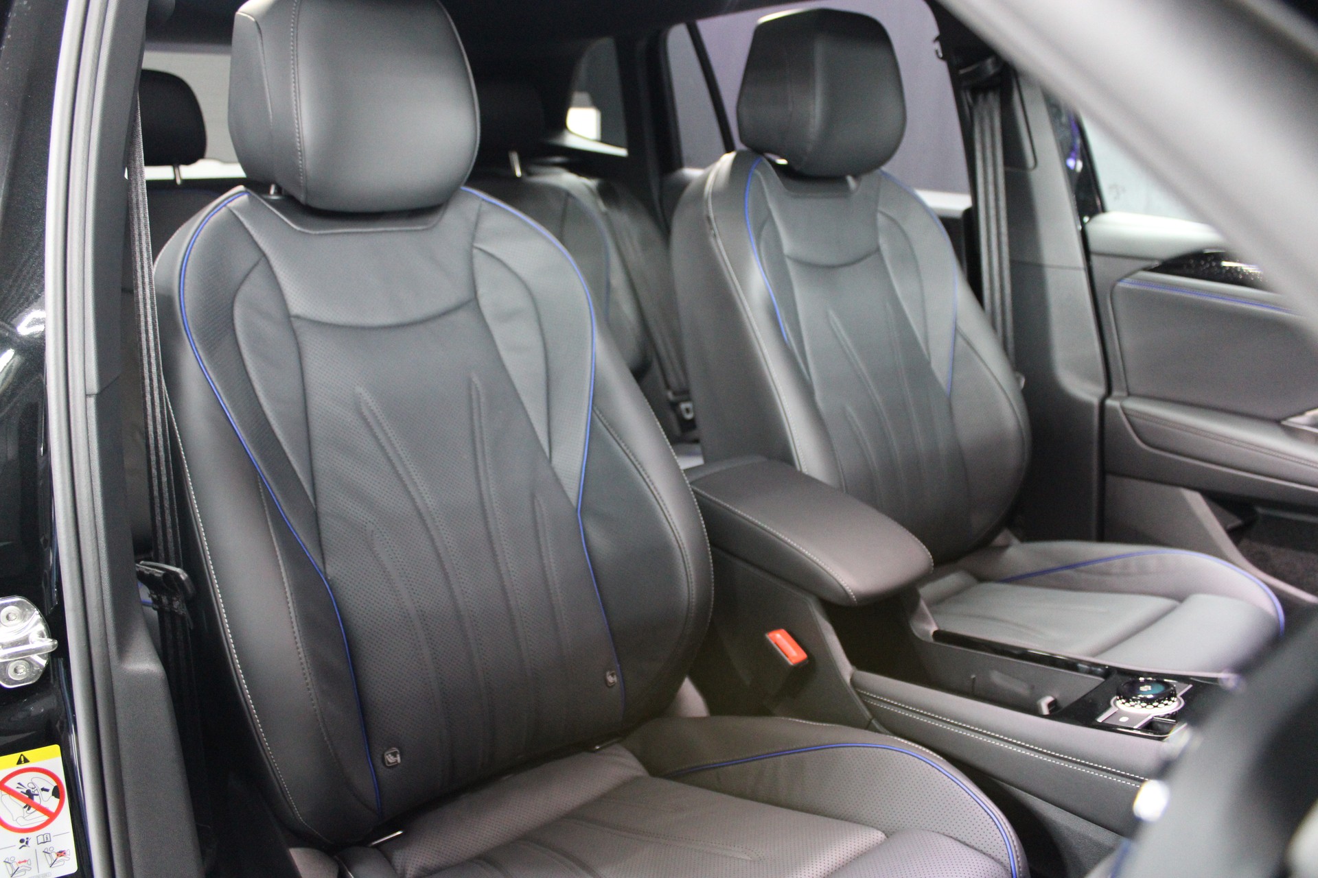 VW Tiguan 2.0TDI R-Line 4M-image-9