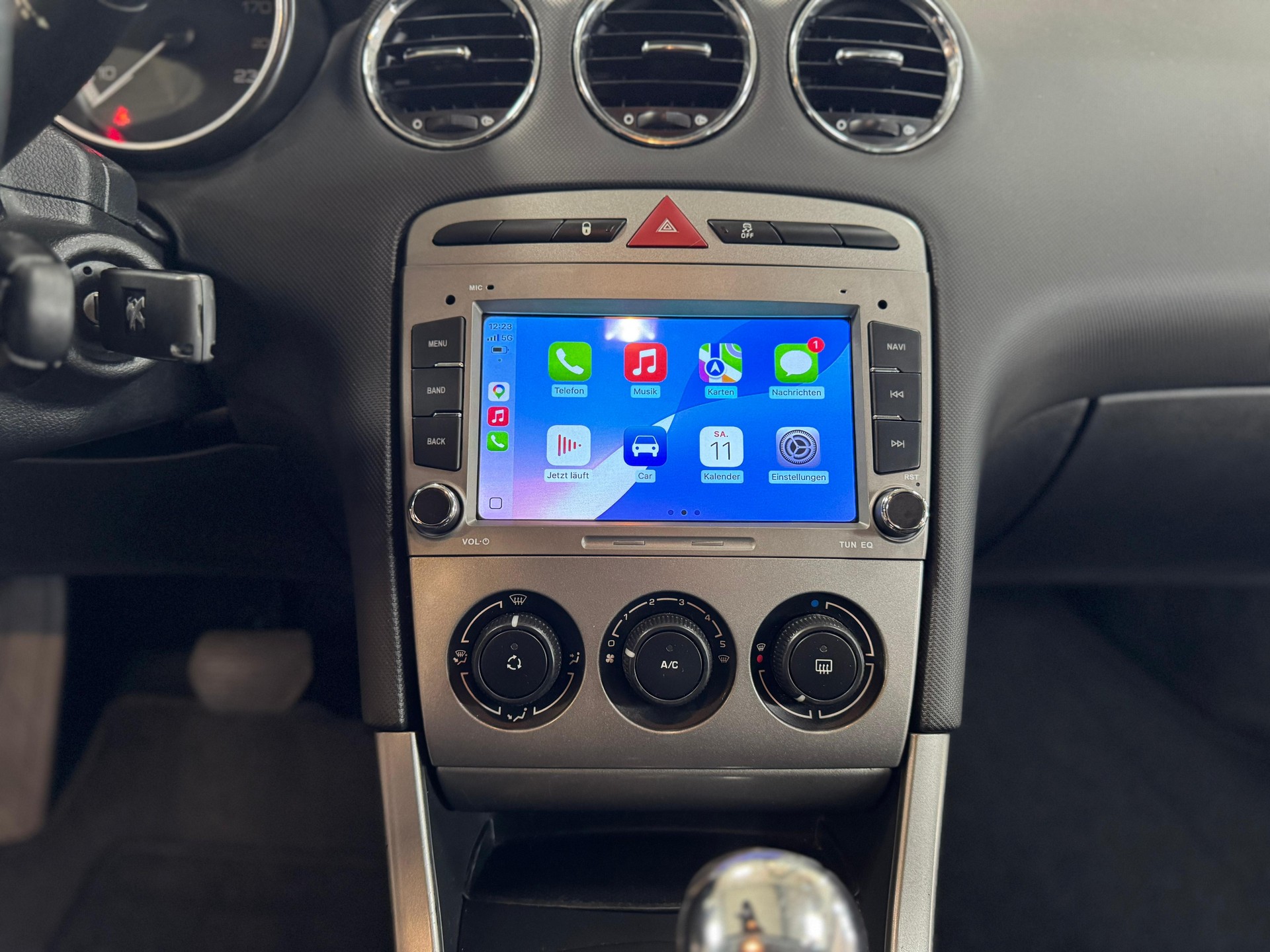 PEUGEOT 308 SW 1.6 HDI Allure EGS6-image-10