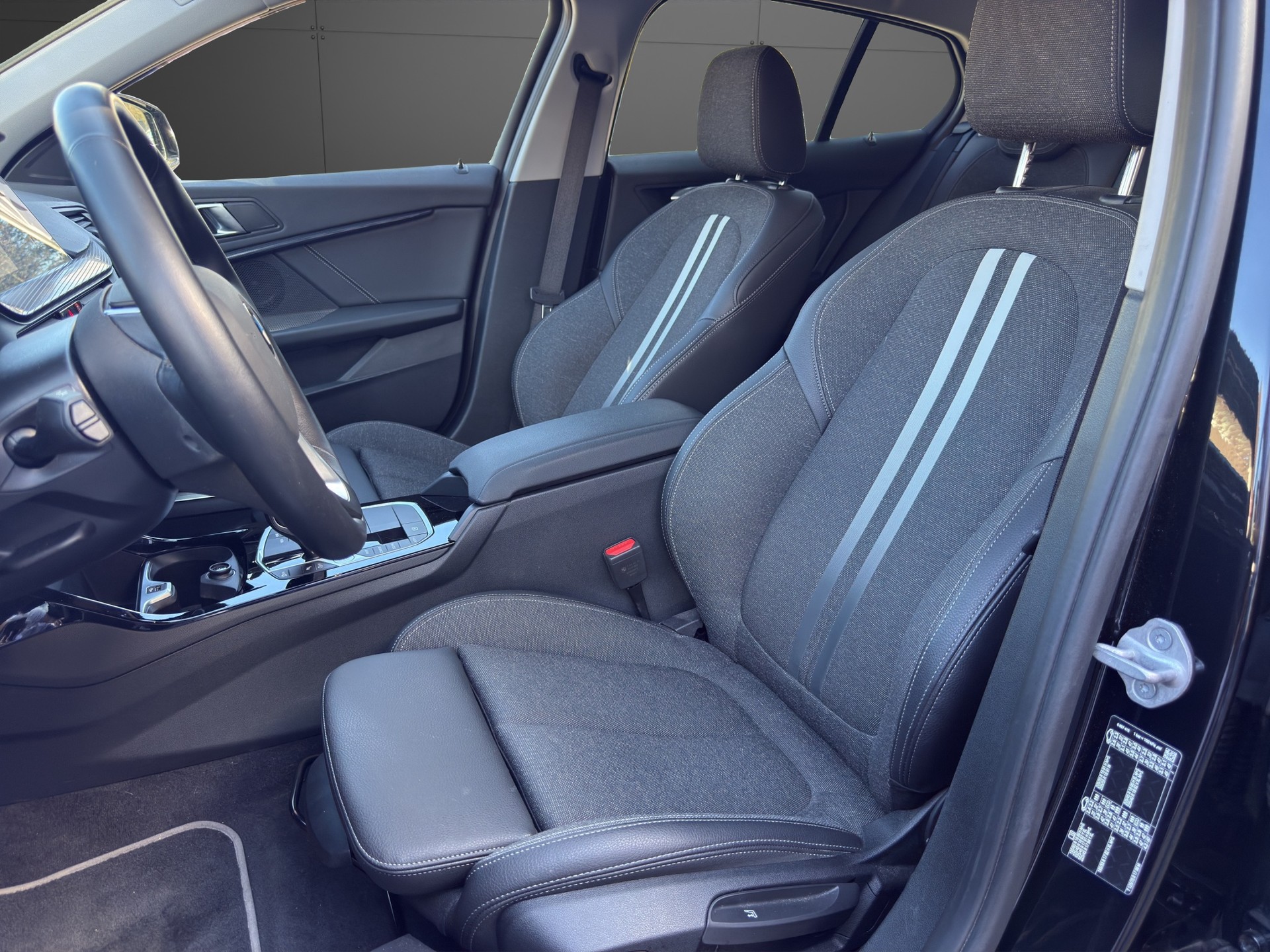 BMW 118i Steptronic-image-11