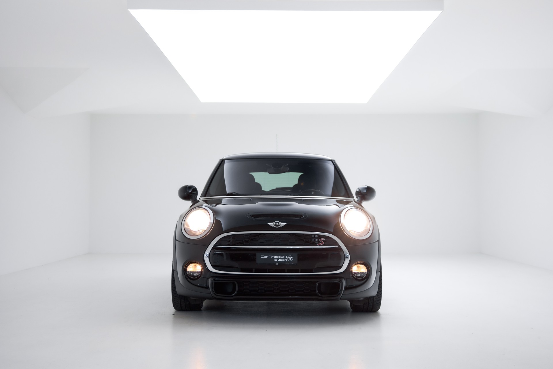 MINI Cooper S Steptronic-showroom-element-3