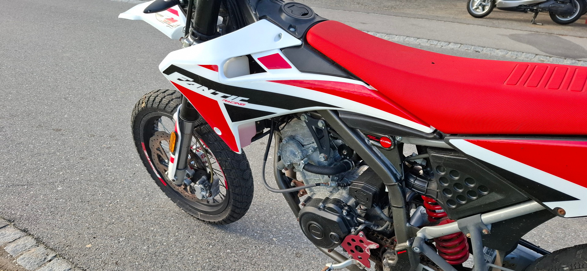 FANTIC XMF 125 Motard-image-7