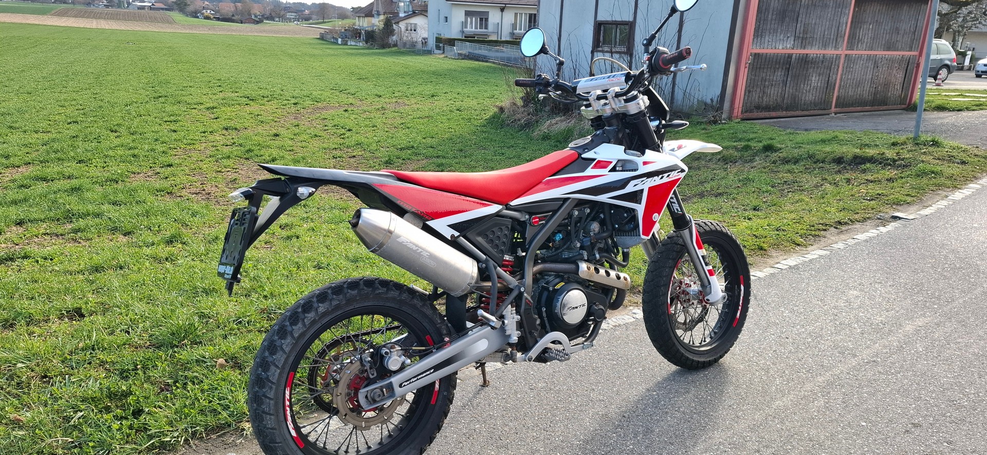 FANTIC XMF 125 Motard-image-2