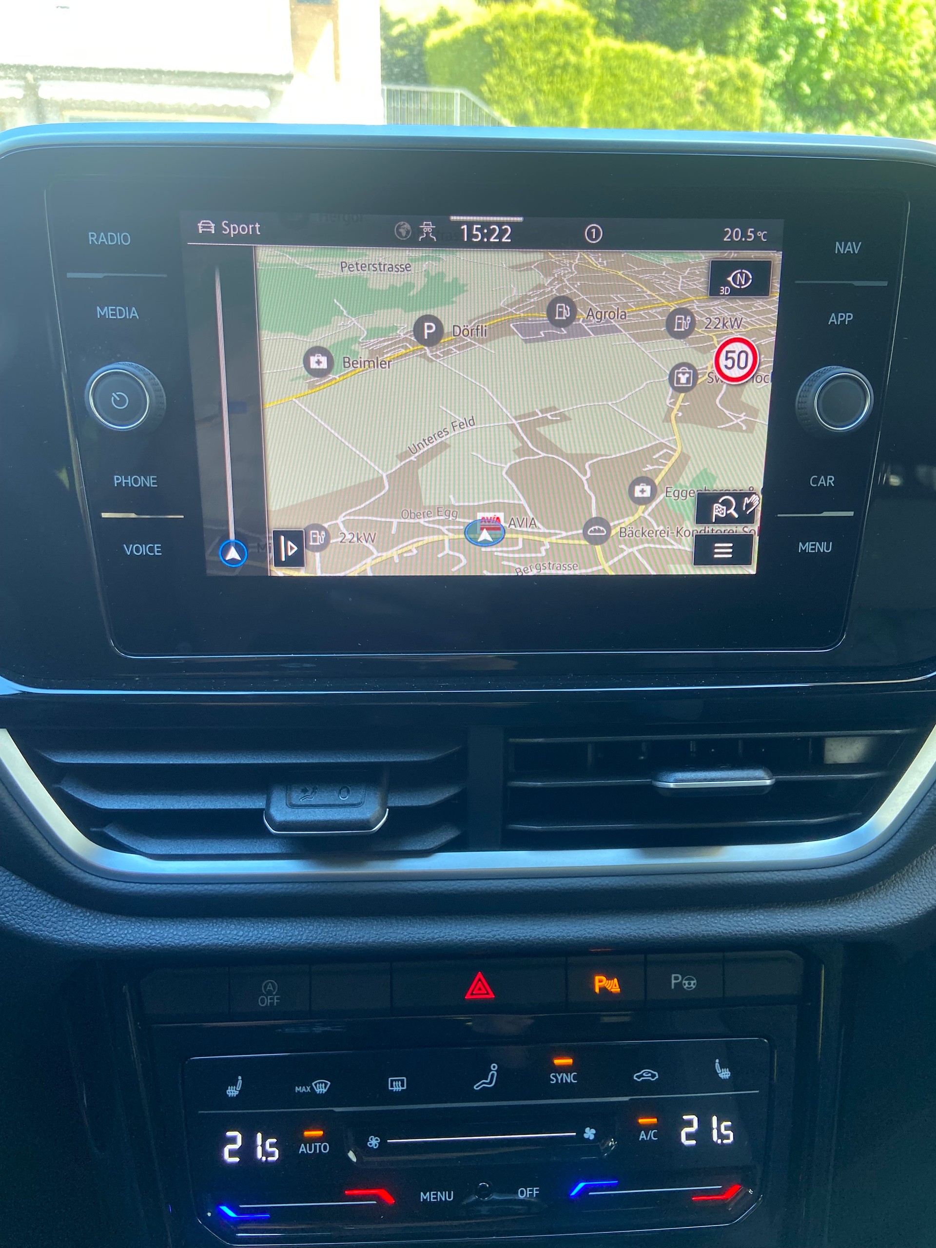 VW T-Roc 2.0 TSI R-Line DSG 4Motion-image-10