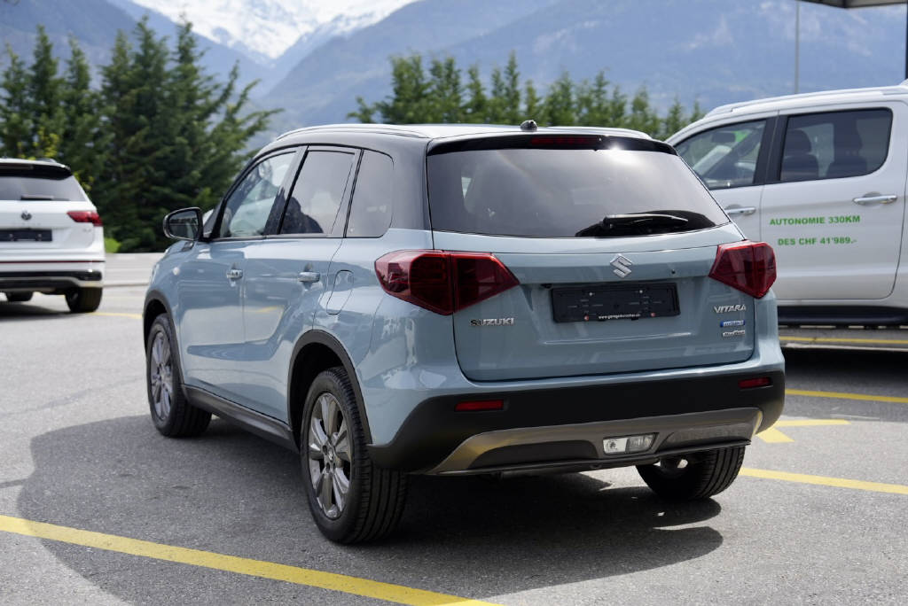 SUZUKI Vitara 1.4 T Compact+ Hybrid 4x4-image-5