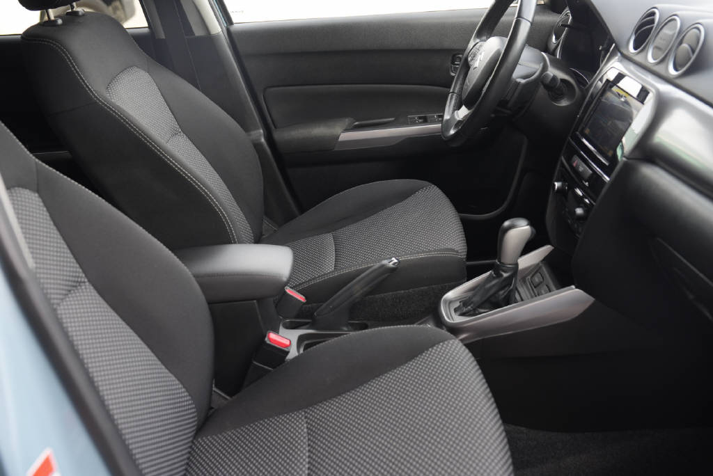 SUZUKI Vitara 1.4 T Compact+ Hybrid 4x4-image-12