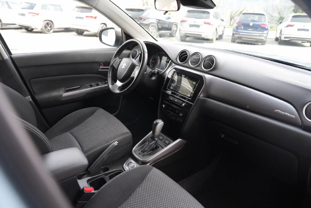 SUZUKI Vitara 1.4 T Compact+ Hybrid 4x4-image-19