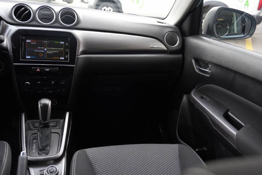 SUZUKI Vitara 1.4 T Compact+ Hybrid 4x4-image-13