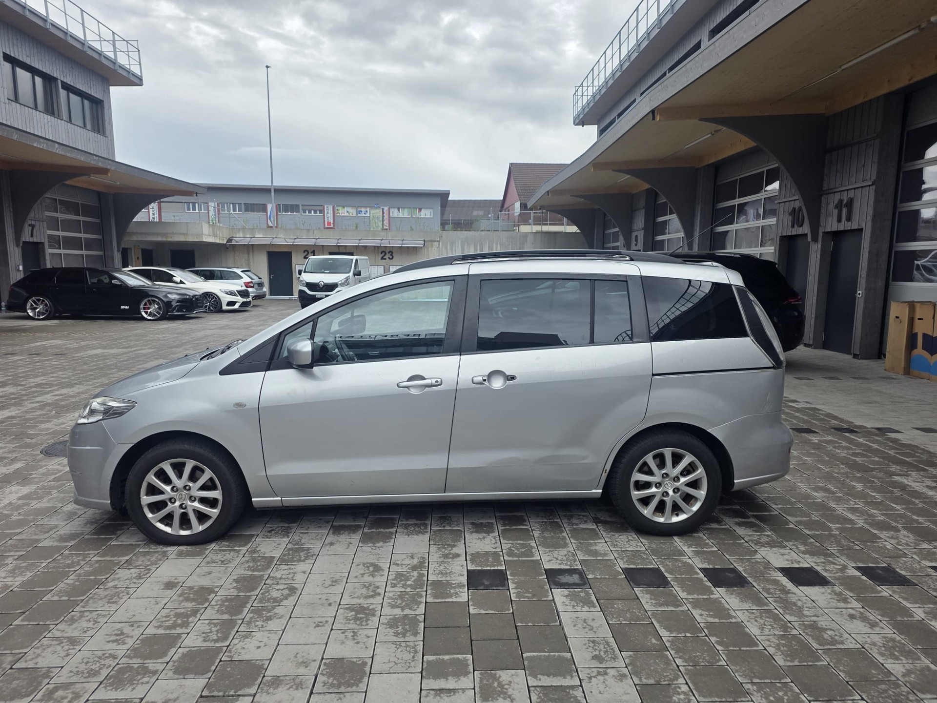 MAZDA 5 2.0 16V Confort-image-2