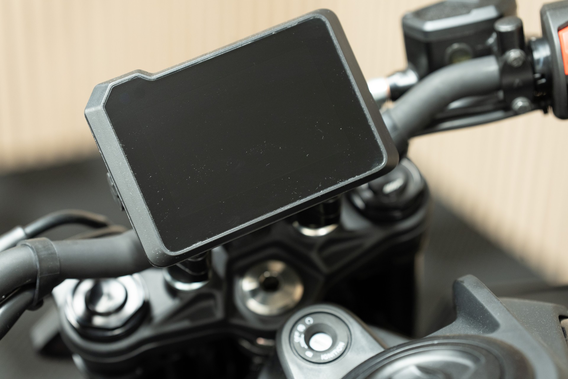 KTM 125 Duke mit Kurzheck und Lenkerendspiegeln-image-2