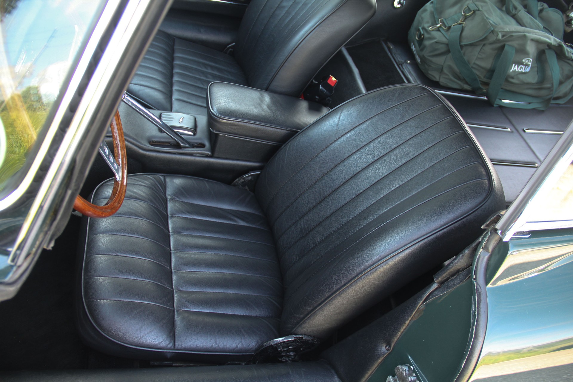 JAGUAR E-Type 4.2 Serie 1.5 2-seater 🇬🇧 ⭐⭐⭐⭐⭐-image-6