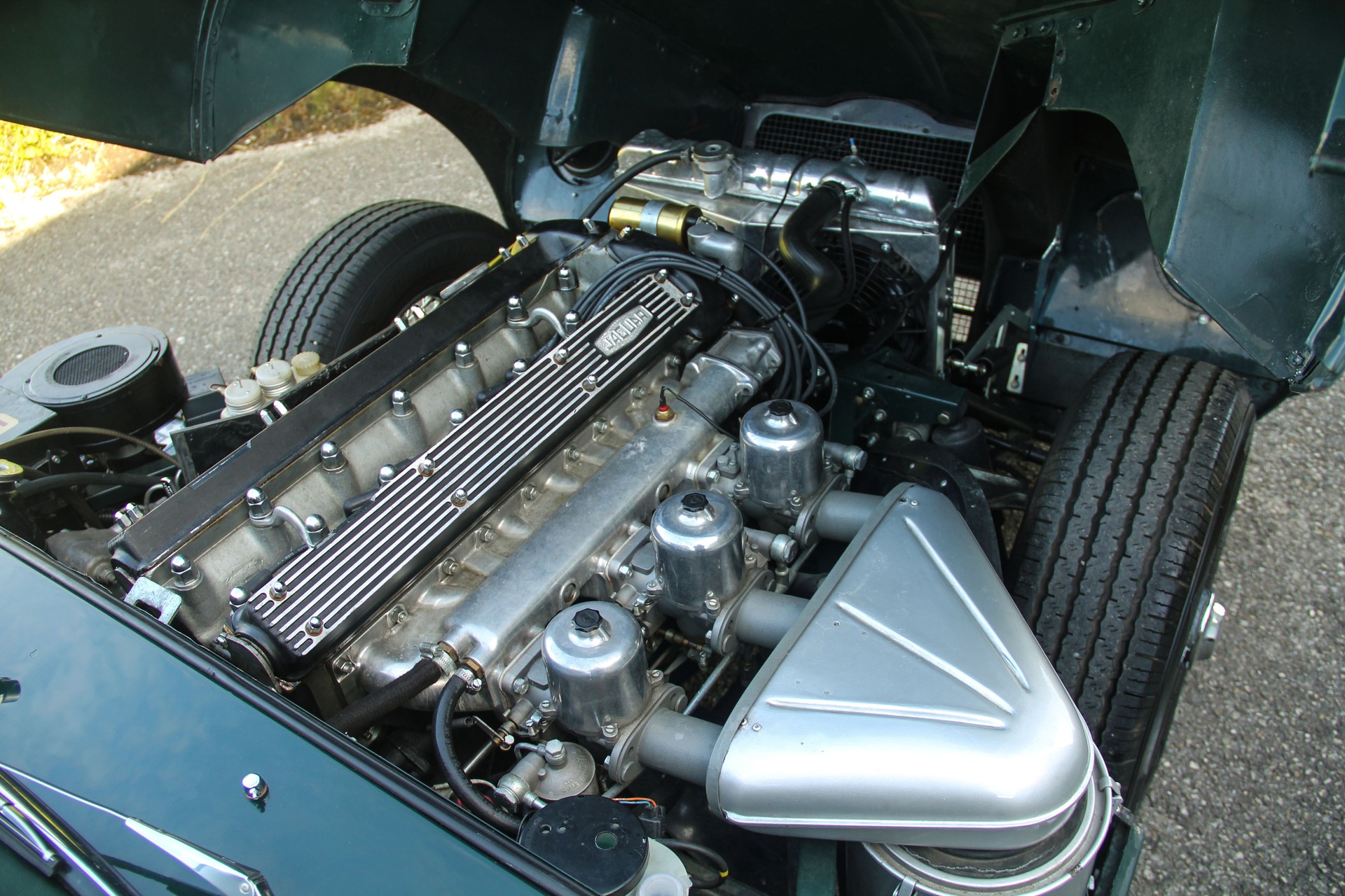 JAGUAR E-Type 4.2 Serie 1.5 2-seater 🇬🇧 ⭐⭐⭐⭐⭐-image-16