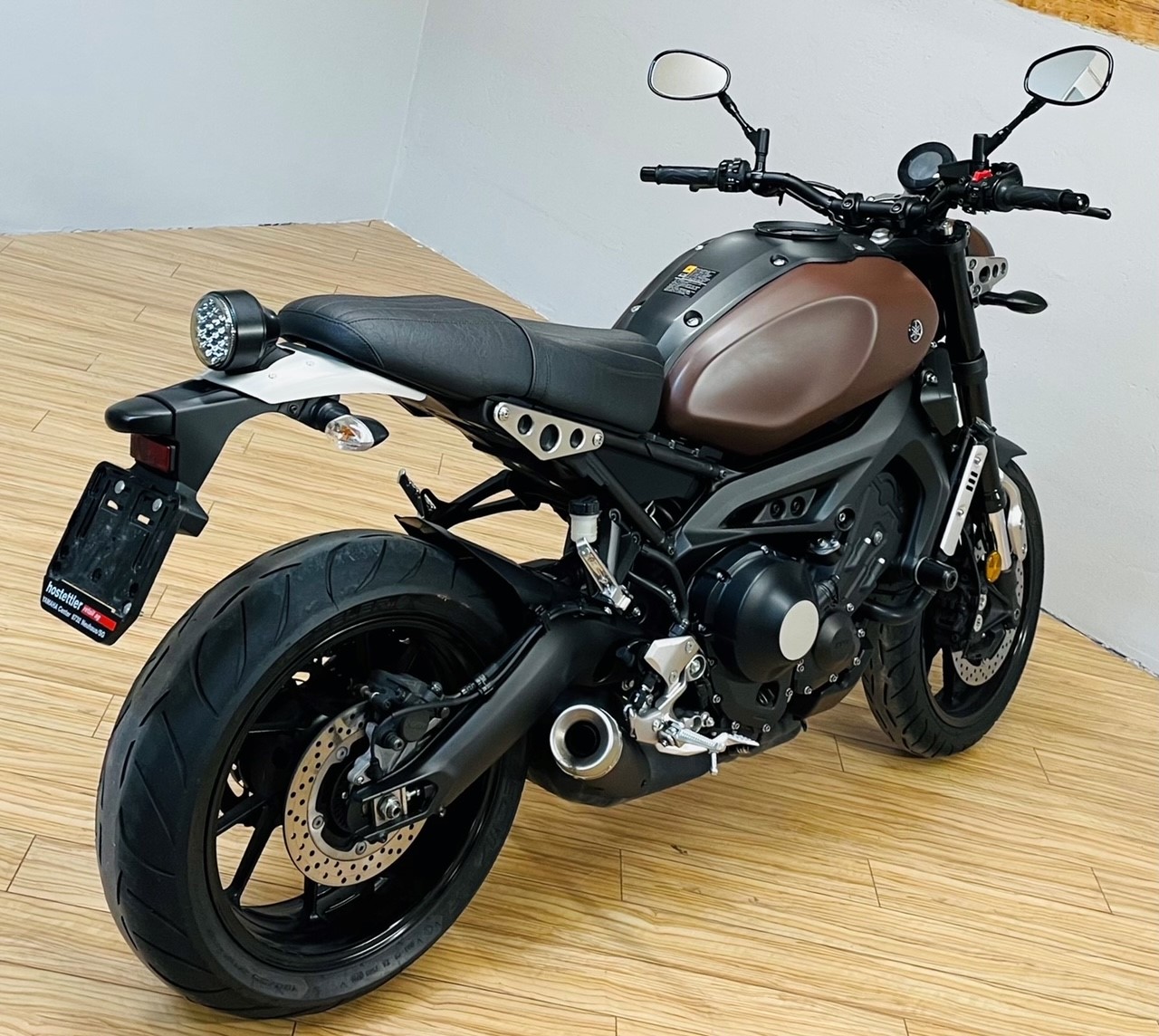 YAMAHA XSR 900-image-2