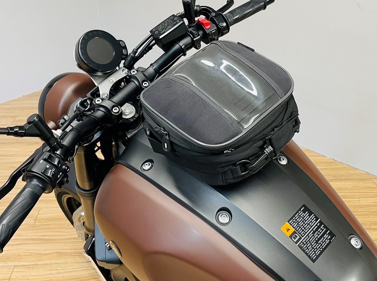 YAMAHA XSR 900-image-5