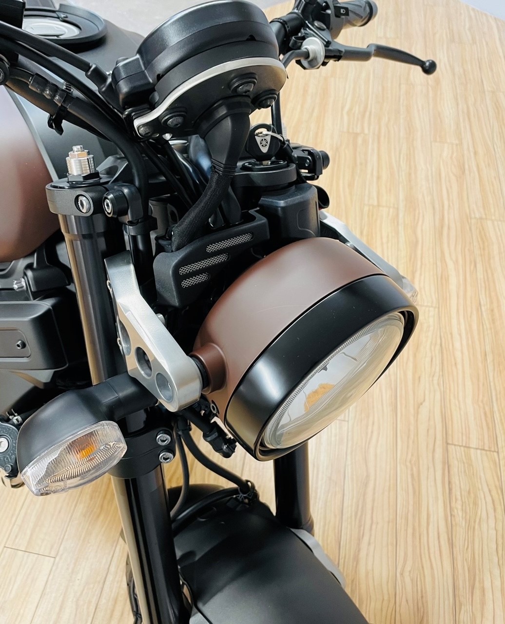 YAMAHA XSR 900-image-4