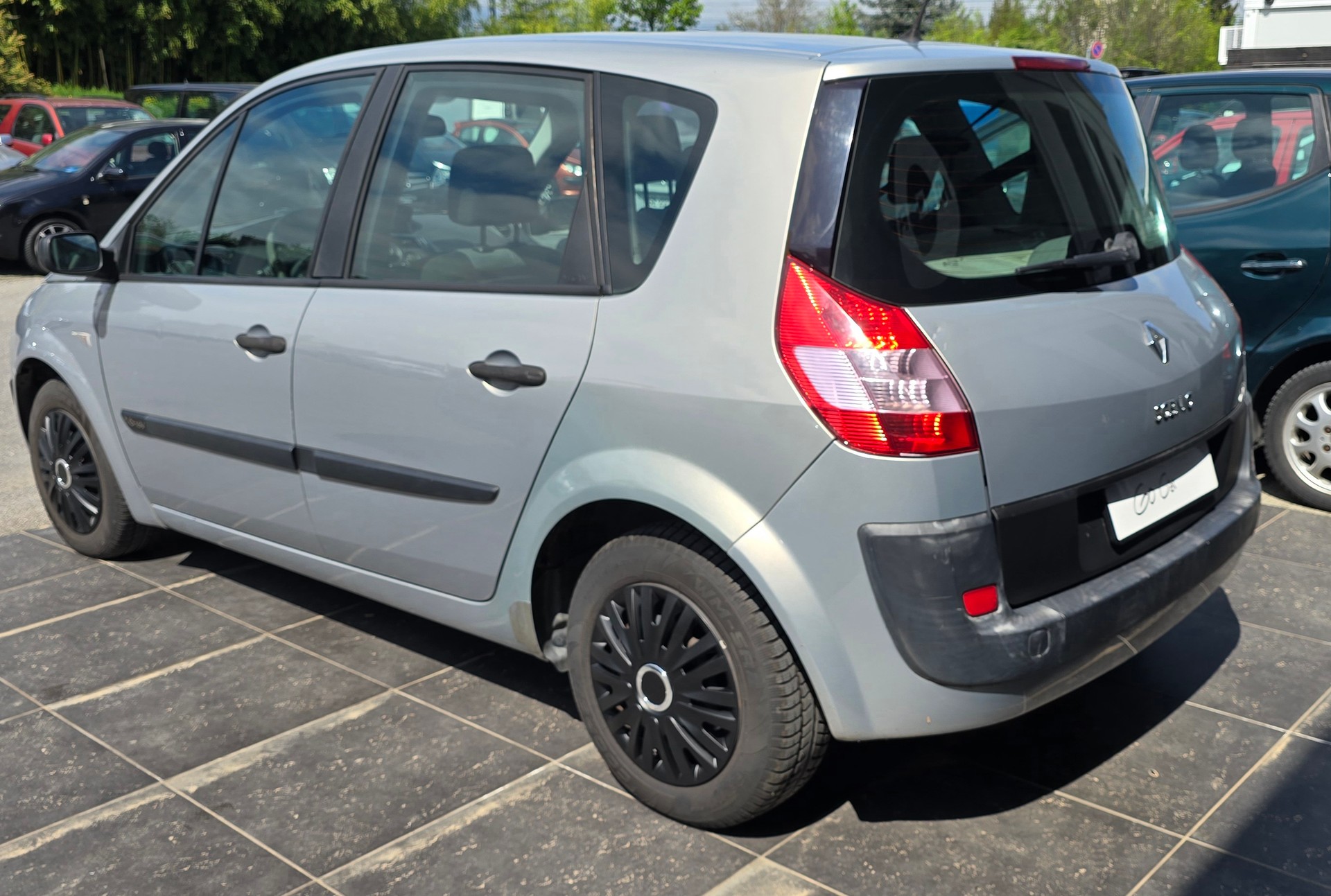 RENAULT SCENIC-image-3