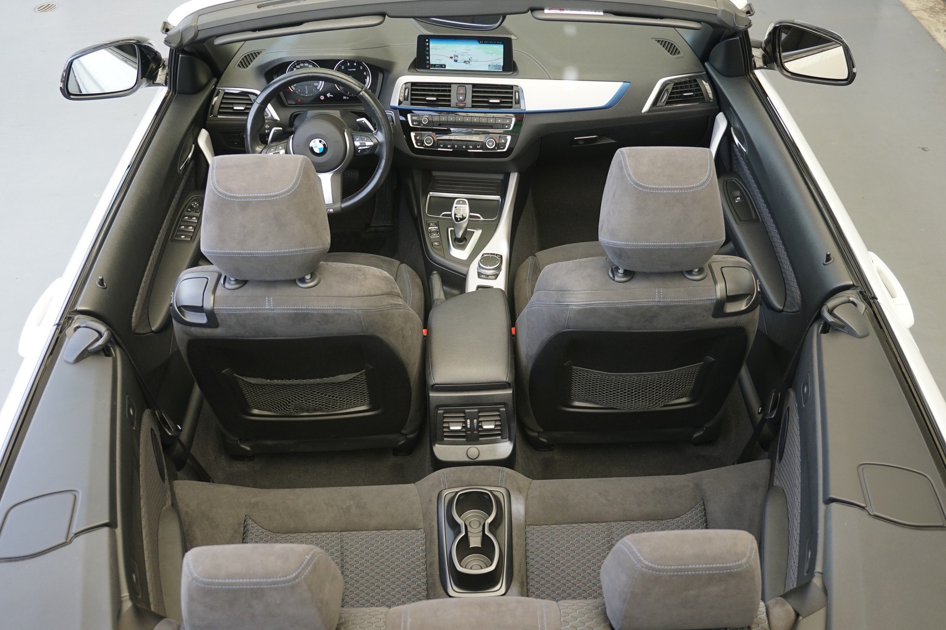 BMW M240i xDrive Convertible 340 PS CH-Auto mit Gratisservice "sehr gepflegtes Auto"-image-16