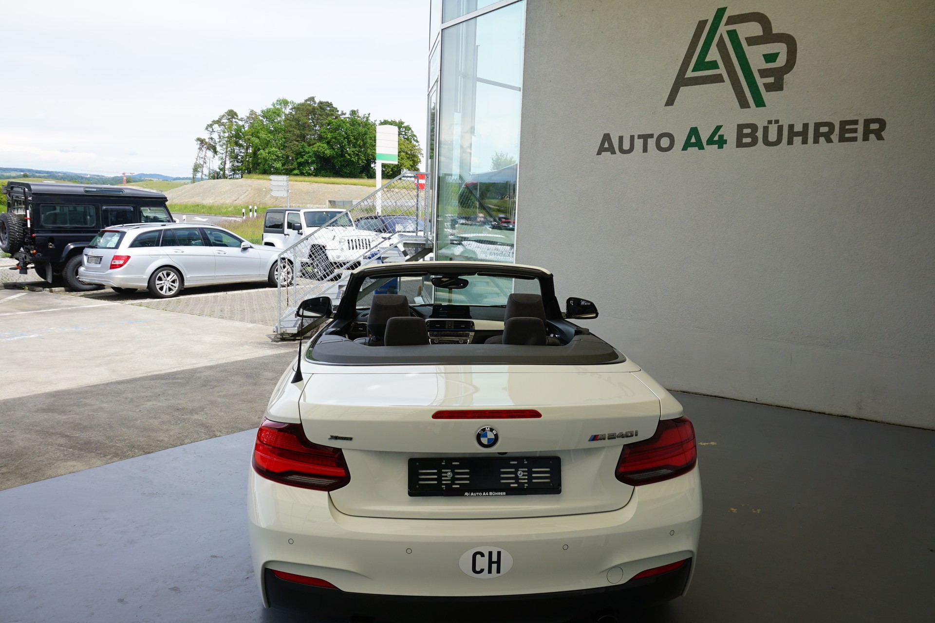 BMW M240i xDrive Convertible 340 PS CH-Auto mit Gratisservice "sehr gepflegtes Auto"-image-7
