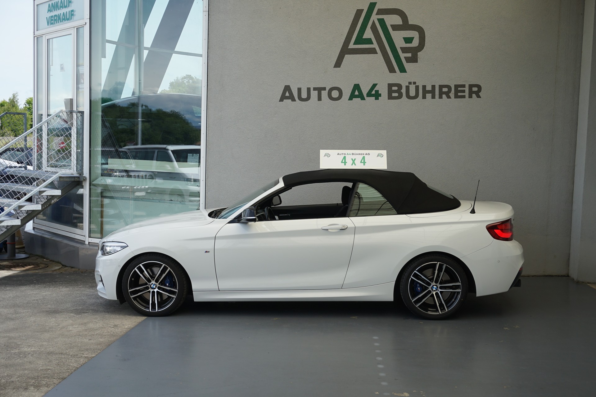 BMW M240i xDrive Convertible 340 PS CH-Auto mit Gratisservice "sehr gepflegtes Auto"
