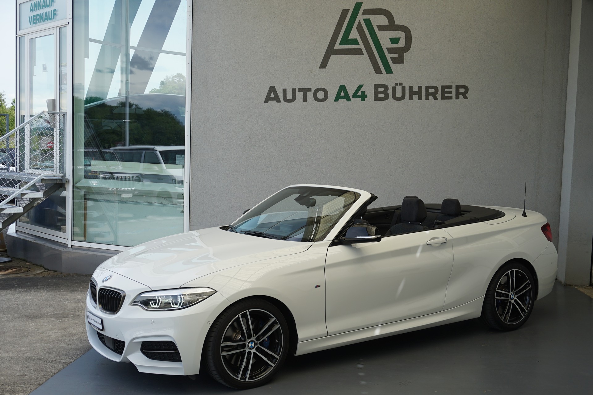 BMW M240i xDrive Convertible 340 PS CH-Auto mit Gratisservice "sehr gepflegtes Auto"-image-8