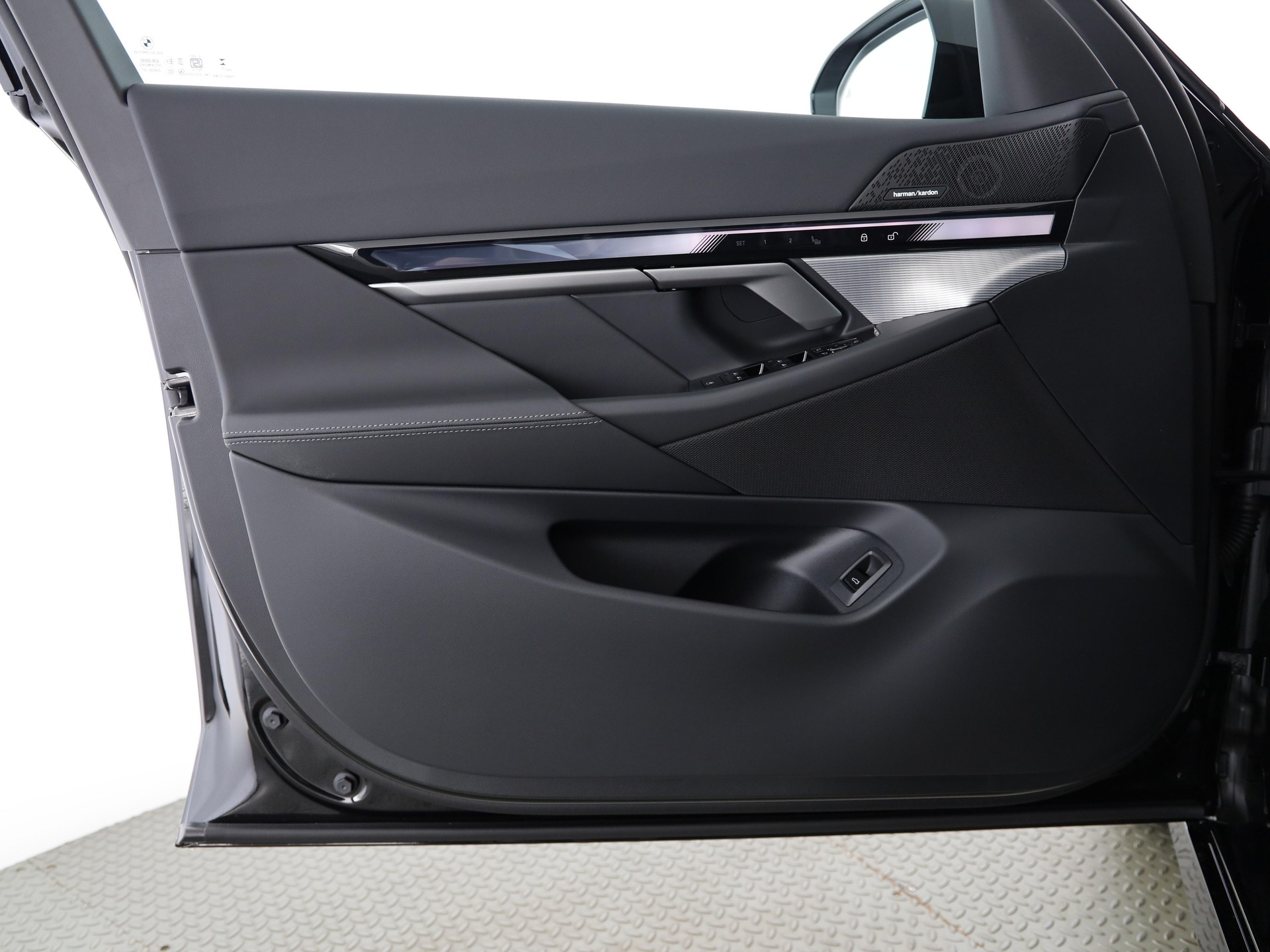 BMW 520d xDrive-image-9