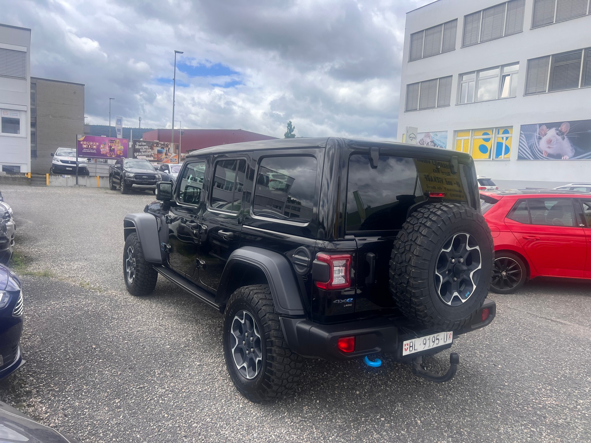 JEEP Wrangler 2.0 PHEV Unlimited Rubicon Automatic Soft Top-image-4
