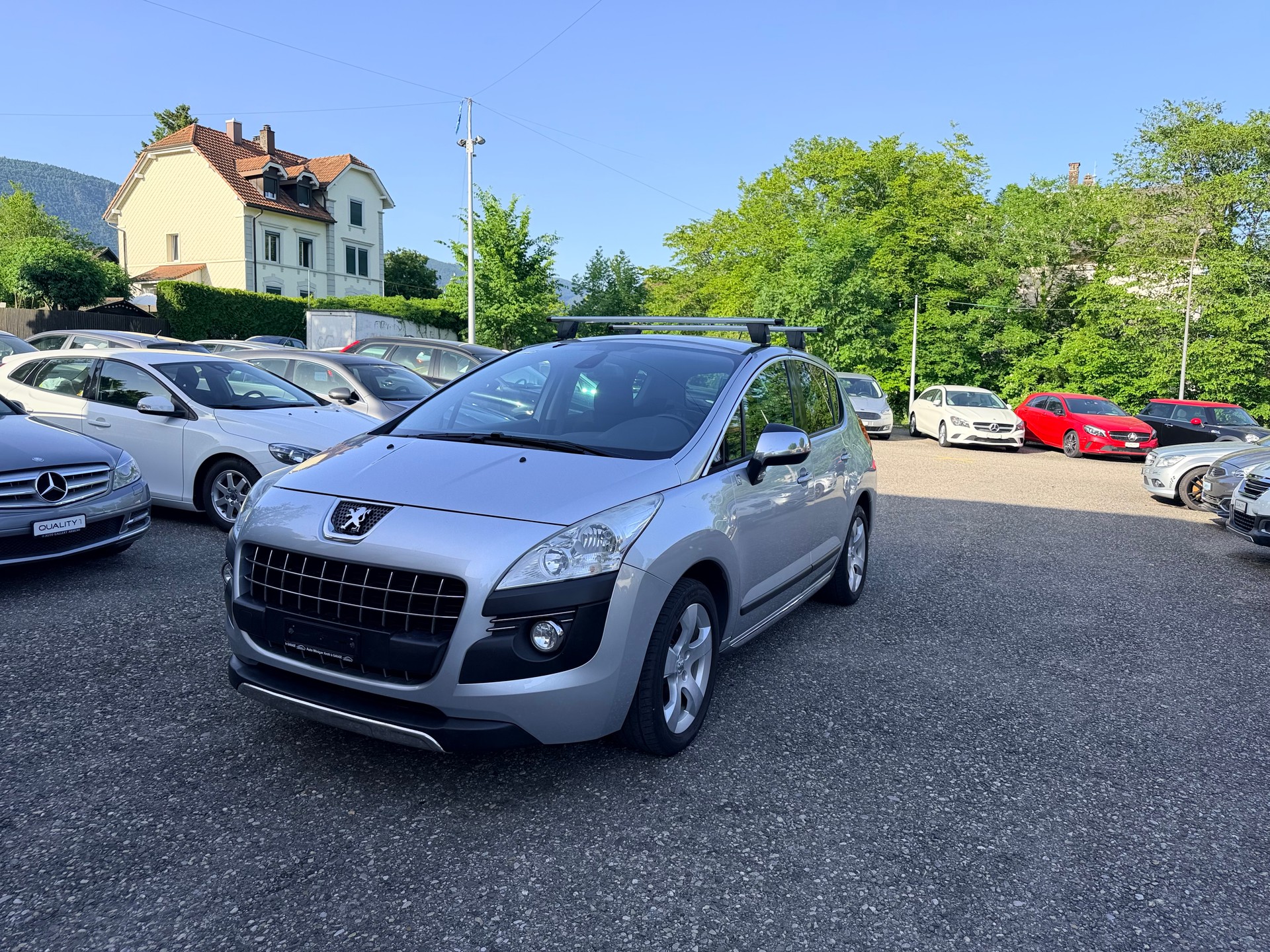 PEUGEOT 3008 1.6 16V T Swiss Edition-image-8