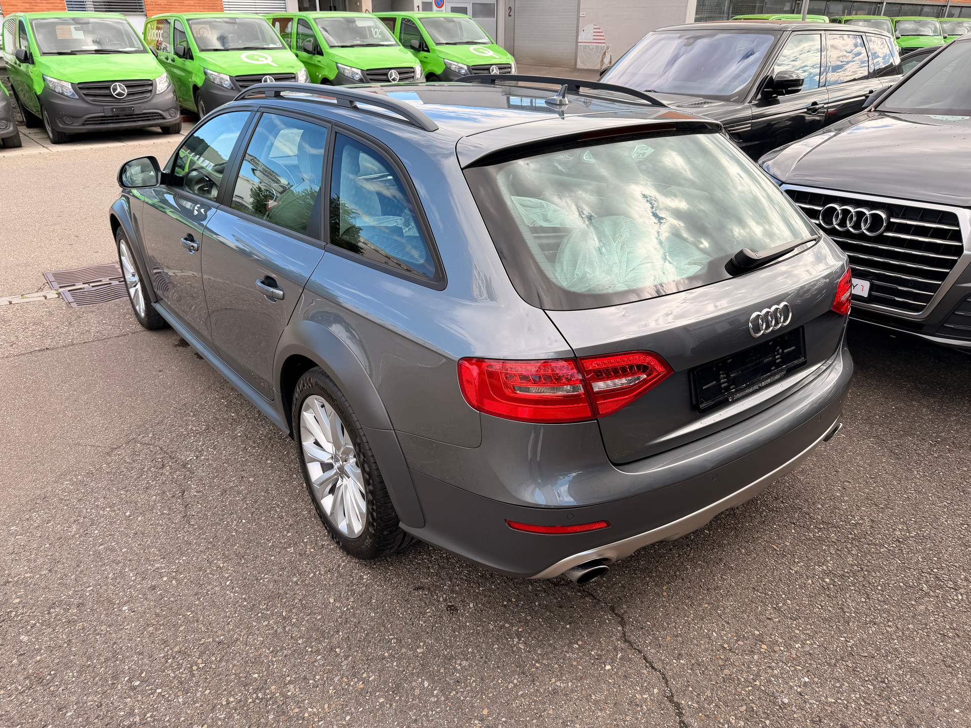 AUDI A4 allroad 2.0 TFSI quattro S-tronic-image-2