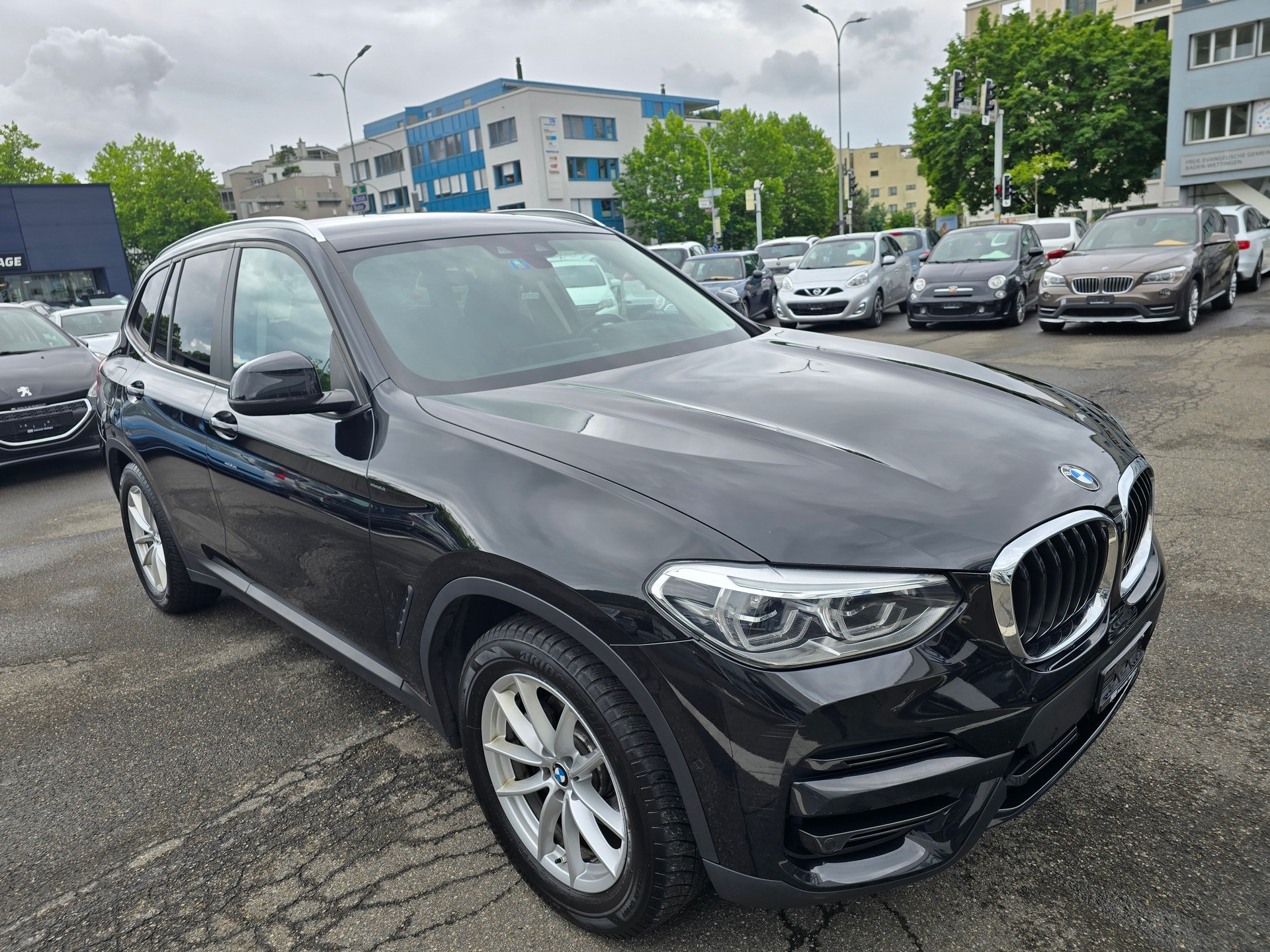 BMW X3 xDrive 20i Individual M Sport Steptronic-showroom-element-1