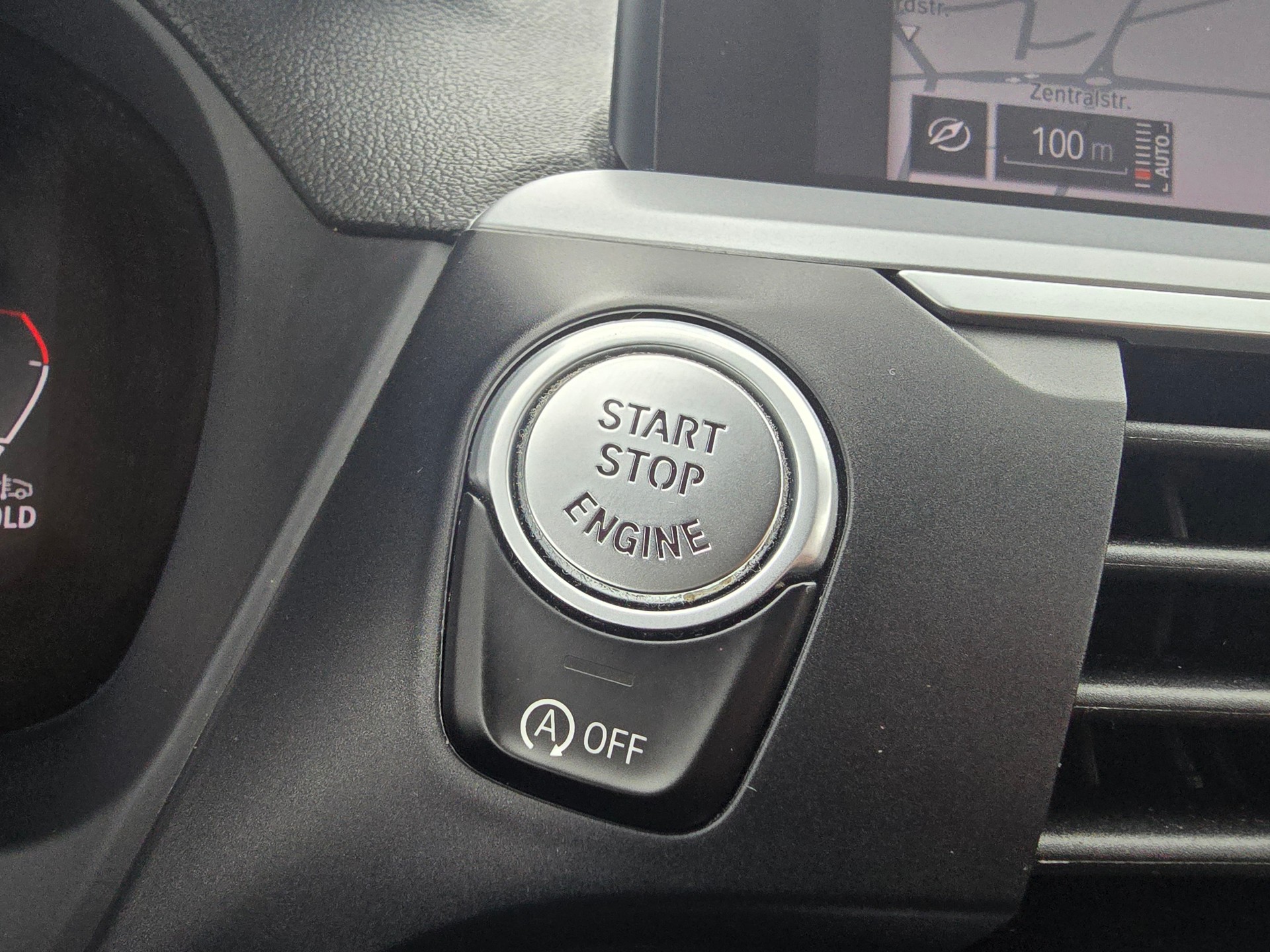 BMW X3 xDrive 20i Individual M Sport Steptronic-image-20