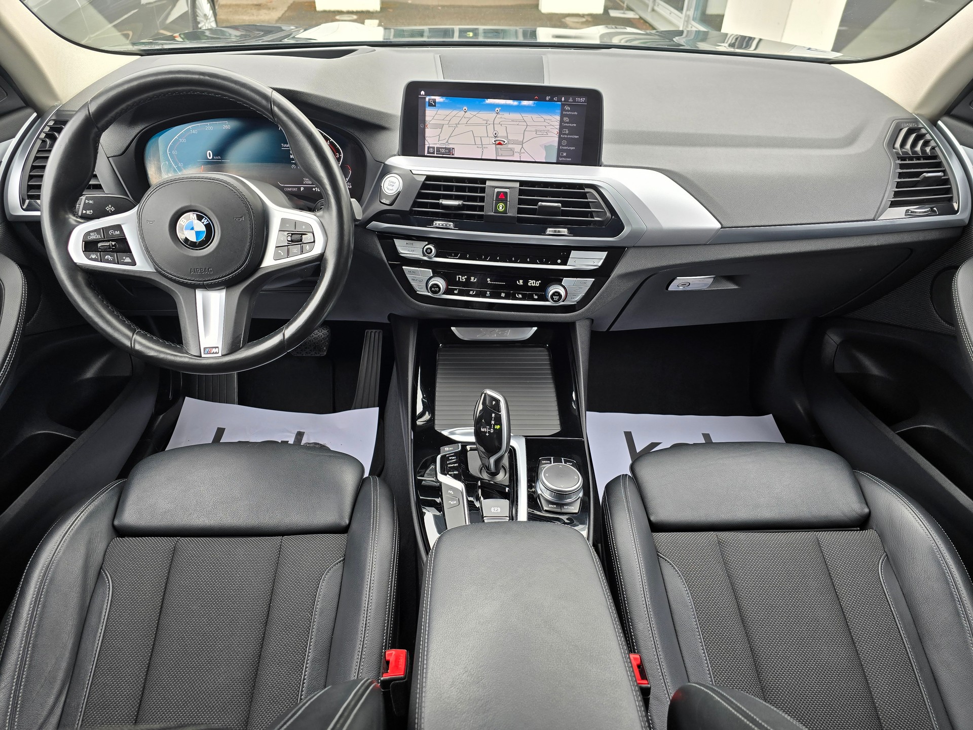 BMW X3 xDrive 20i Individual M Sport Steptronic-showroom-element-3