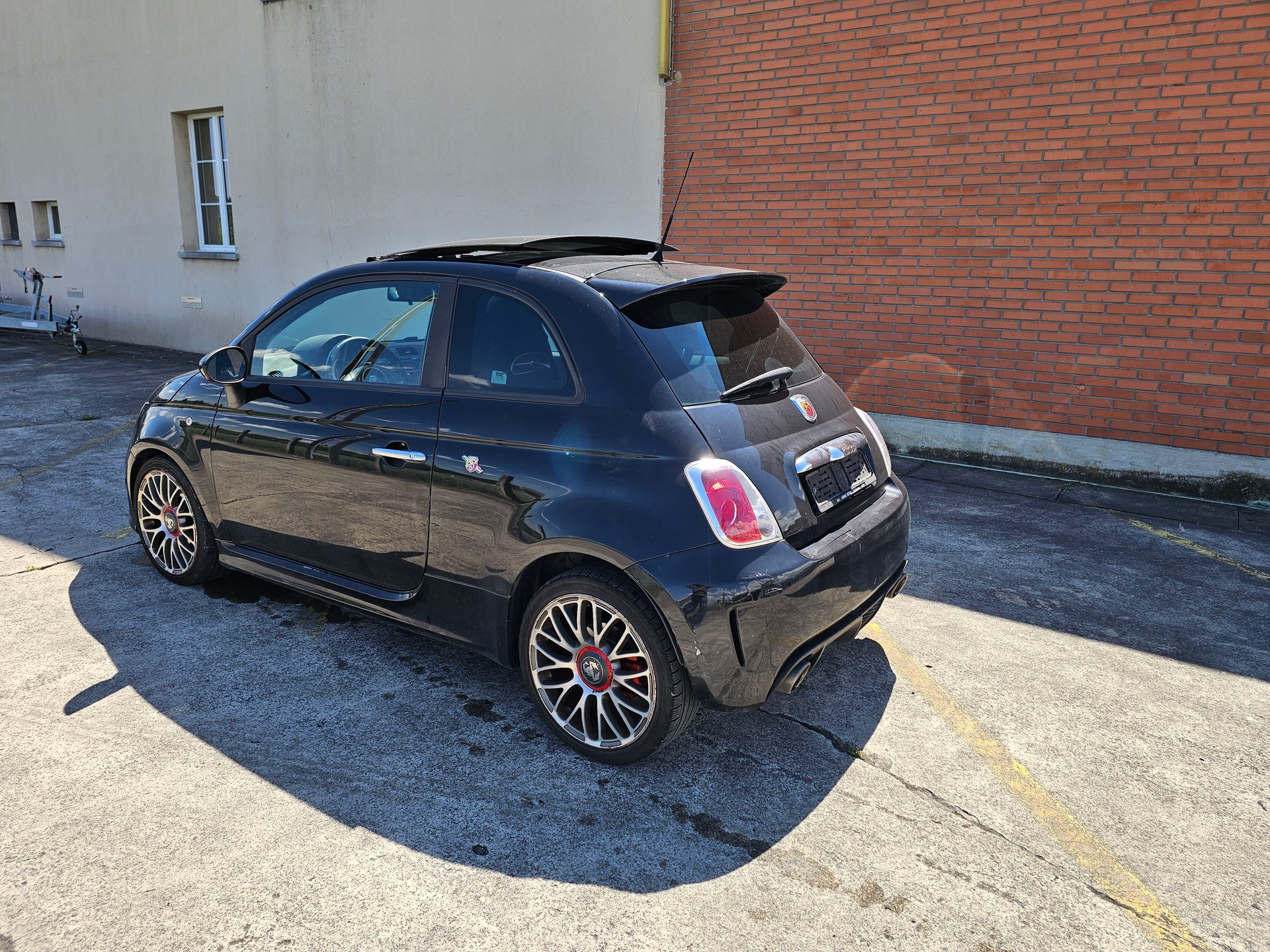 FIAT 500 1.4 16V Turbo Abarth-image-2