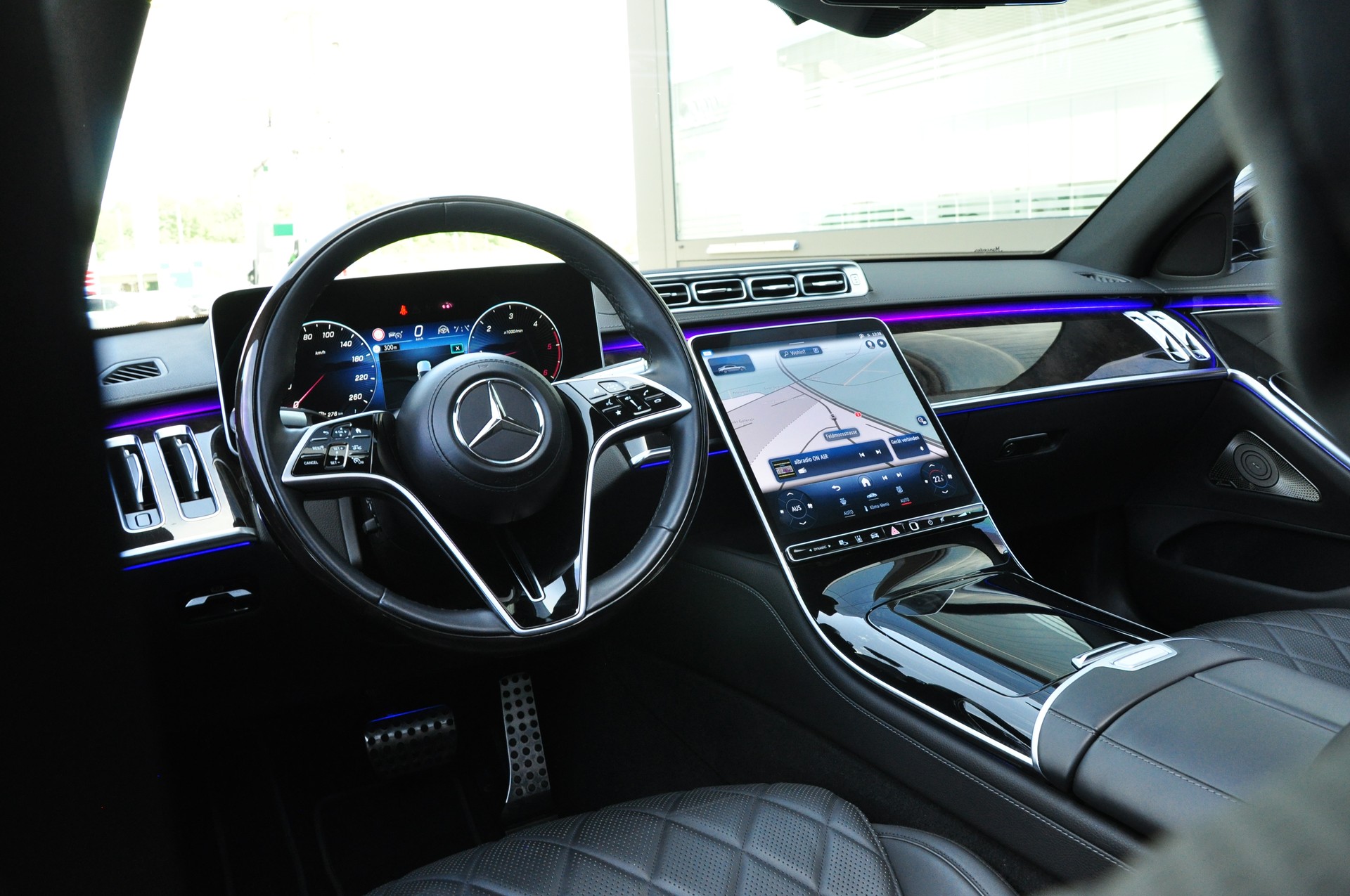 MERCEDES-BENZ S 400 d L AMG Line 9G-Tronic-image-14